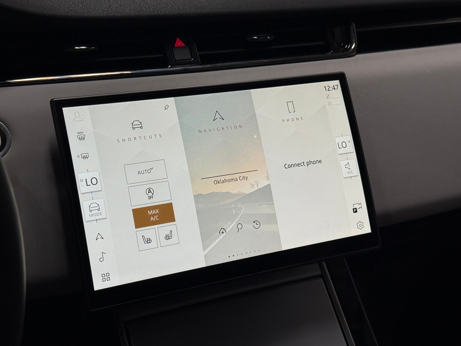 Thumbnail: 2024 Land Rover Range Rover Evoque - 3