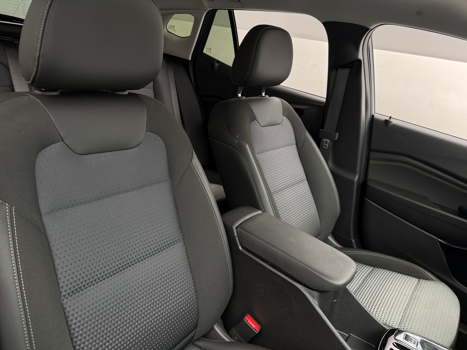 Thumbnail: 2025 Chevrolet Trax - 2