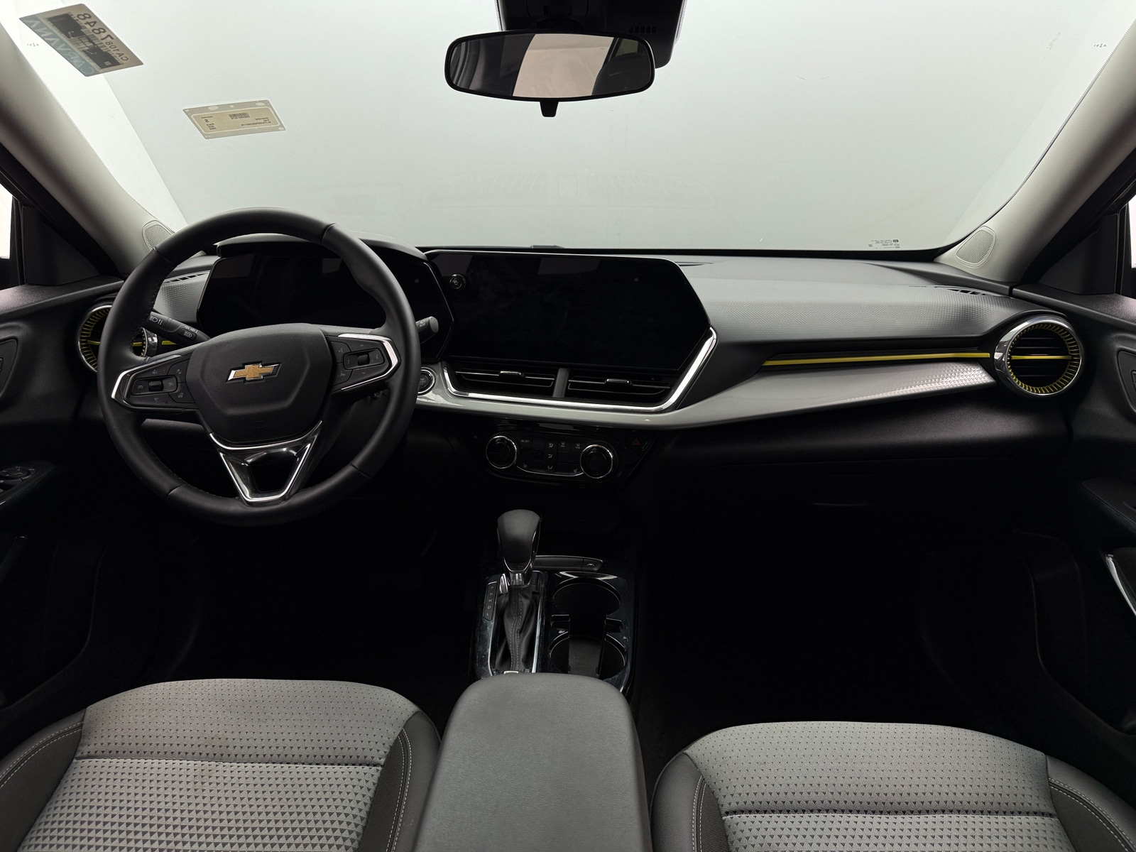 Thumbnail: 2025 Chevrolet Trax - 3
