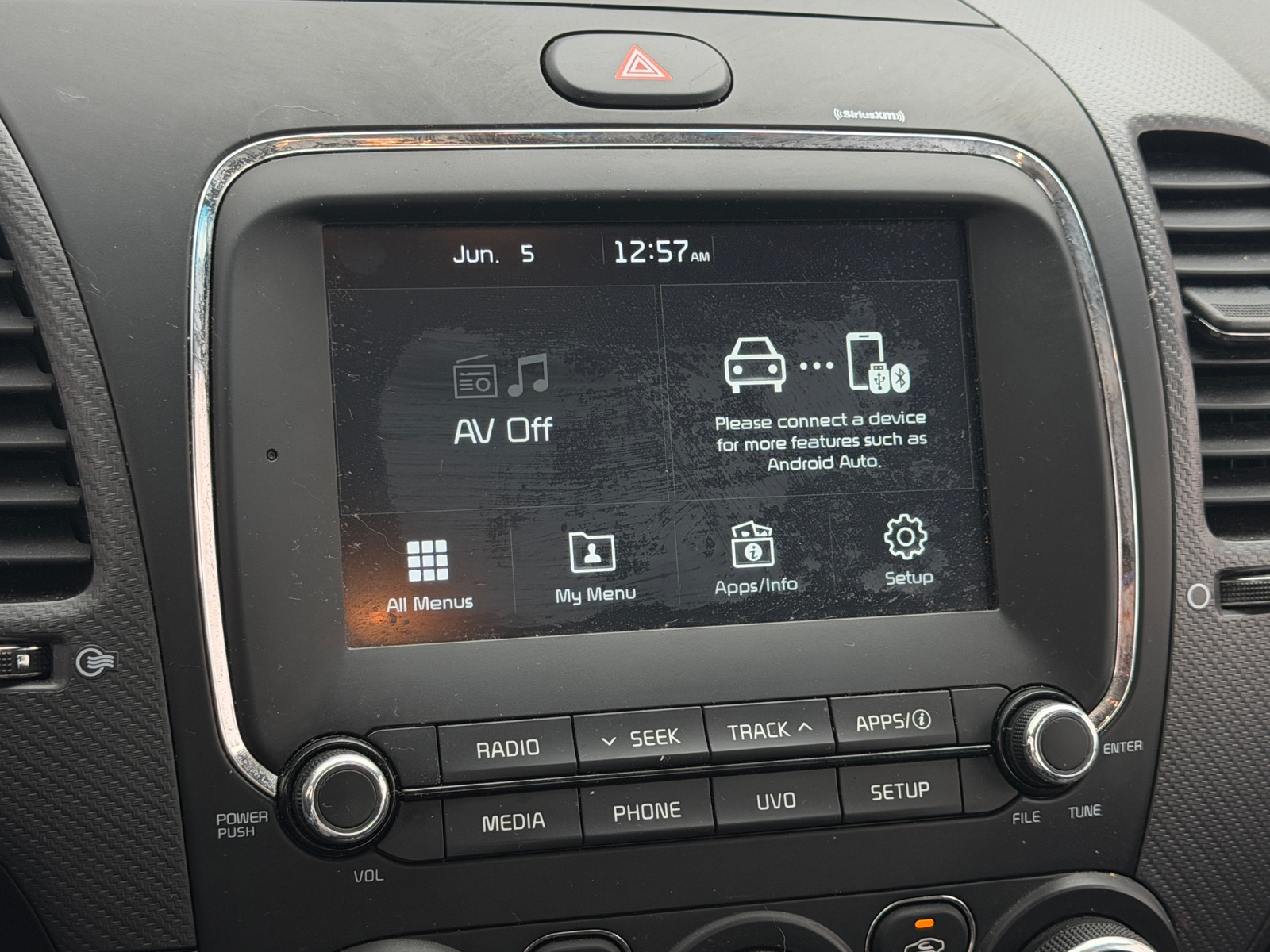 Thumbnail: 2017 Kia Forte - 4