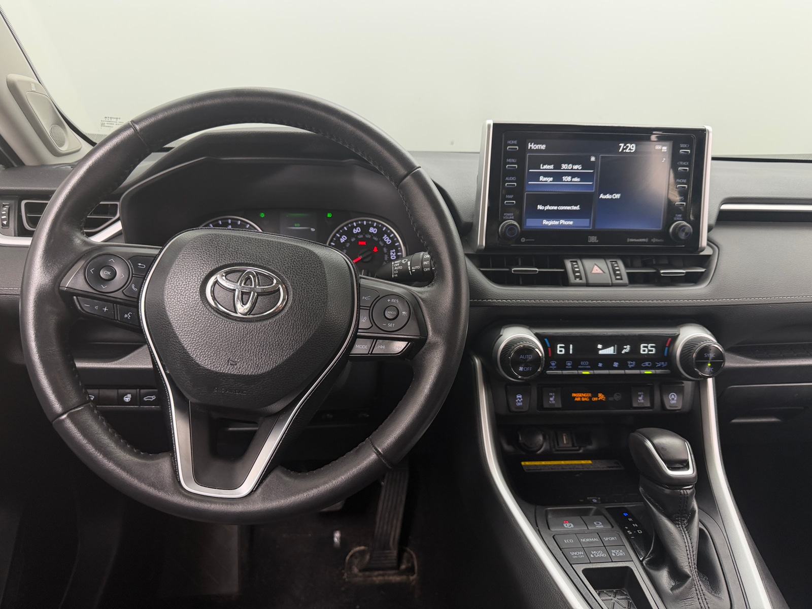Thumbnail: 2020 Toyota RAV4 - 4