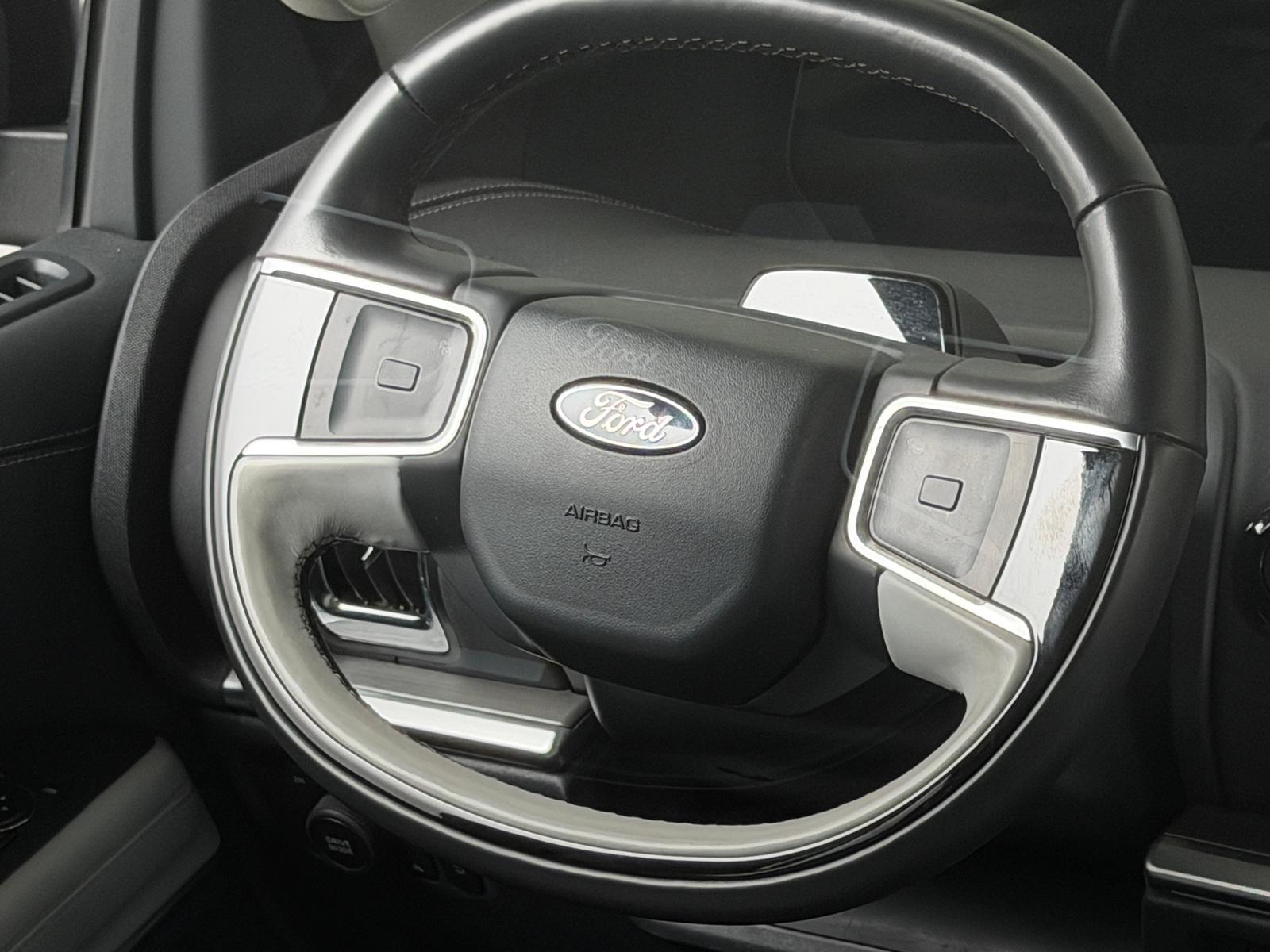 Thumbnail: 2025 Ford Expedition - 4