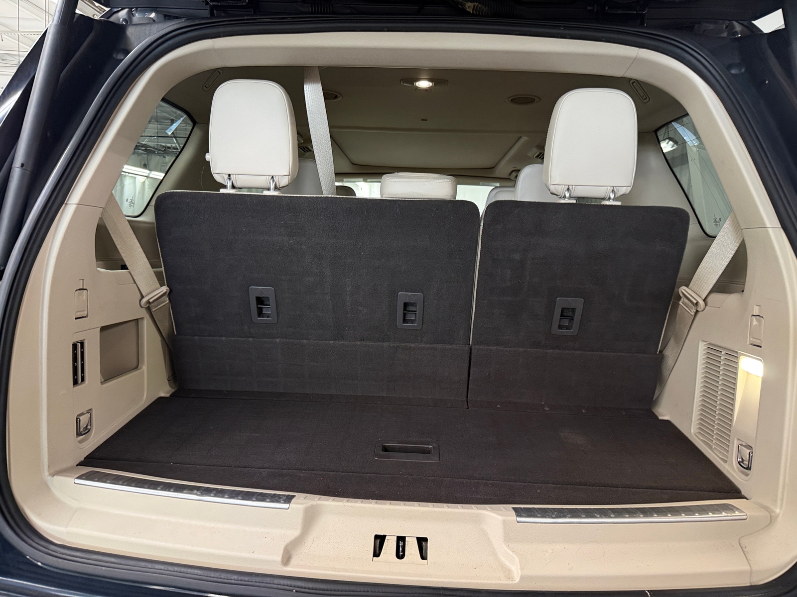 Thumbnail: 2021 Lincoln Navigator - 6