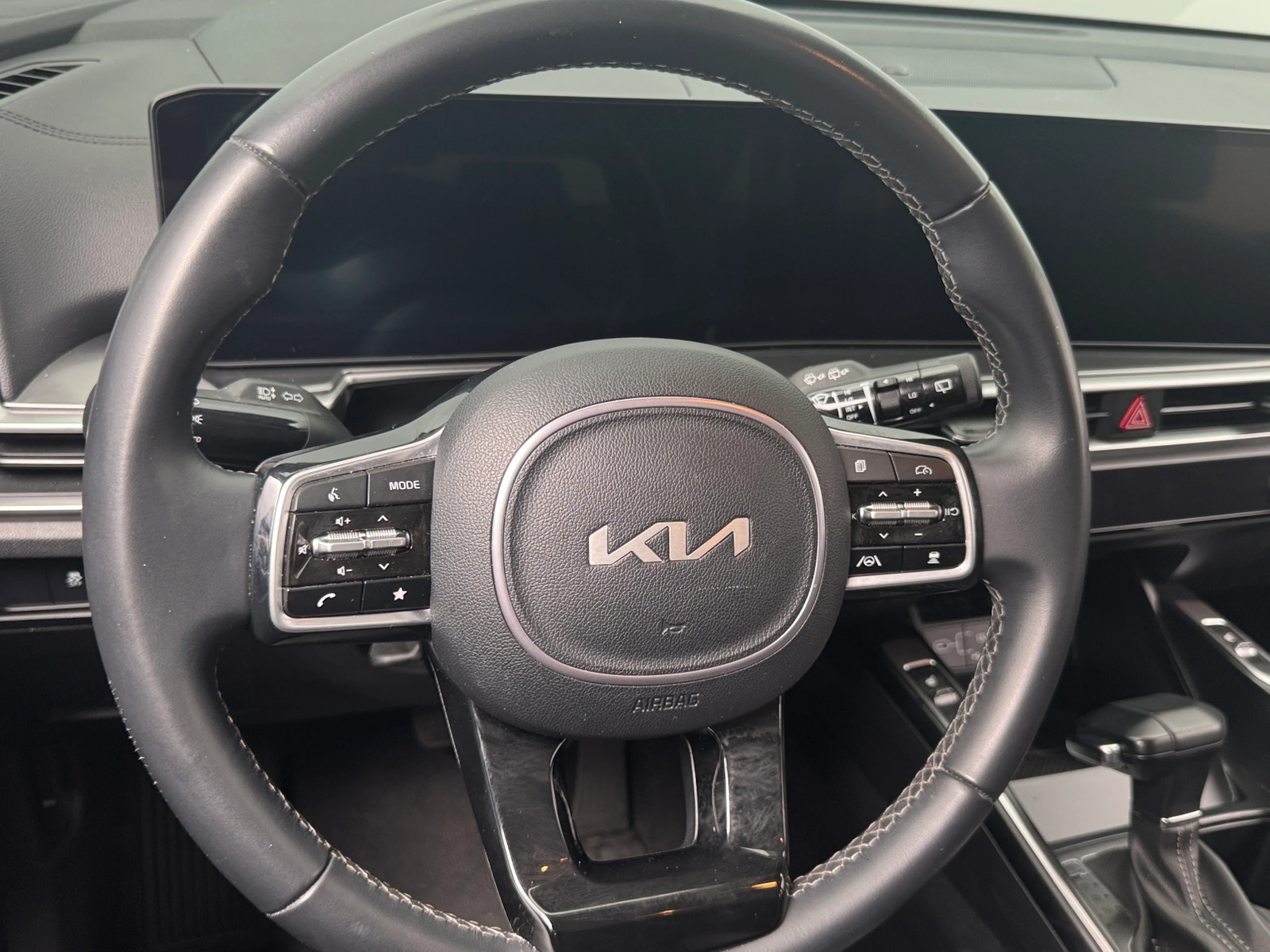 Thumbnail: 2024 Kia Sorento - 4