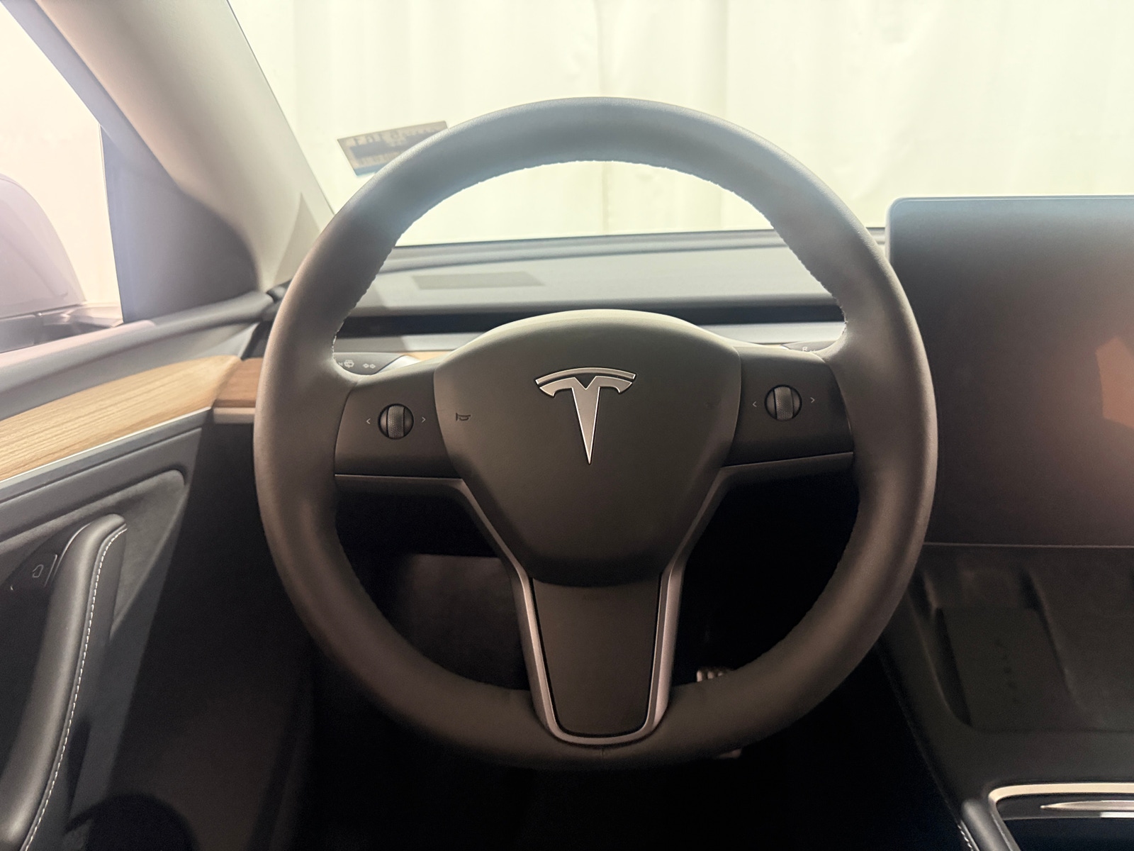 Thumbnail: 2024 Tesla Model Y - 4