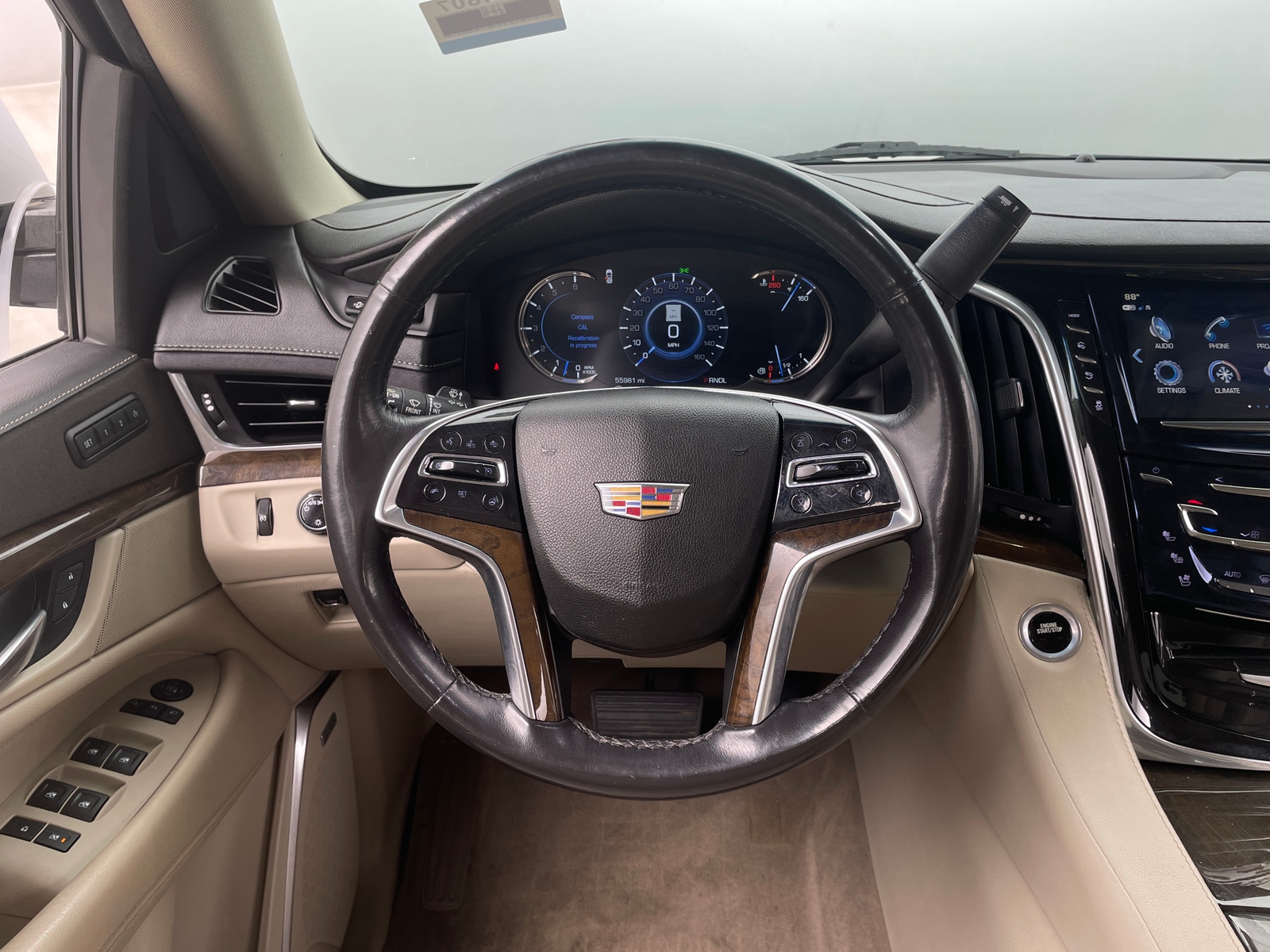 Thumbnail: 2018 Cadillac Escalade - 4