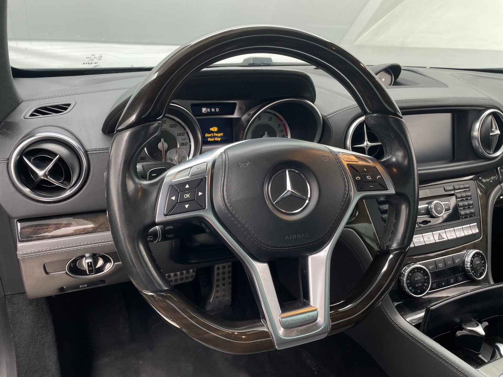 Thumbnail: 2016 Mercedes-Benz SL-Class - 4