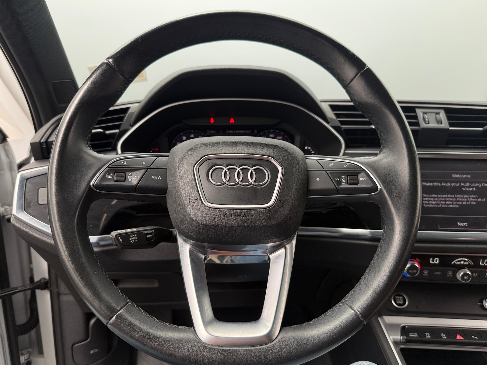 Thumbnail: 2022 Audi Q3 - 4