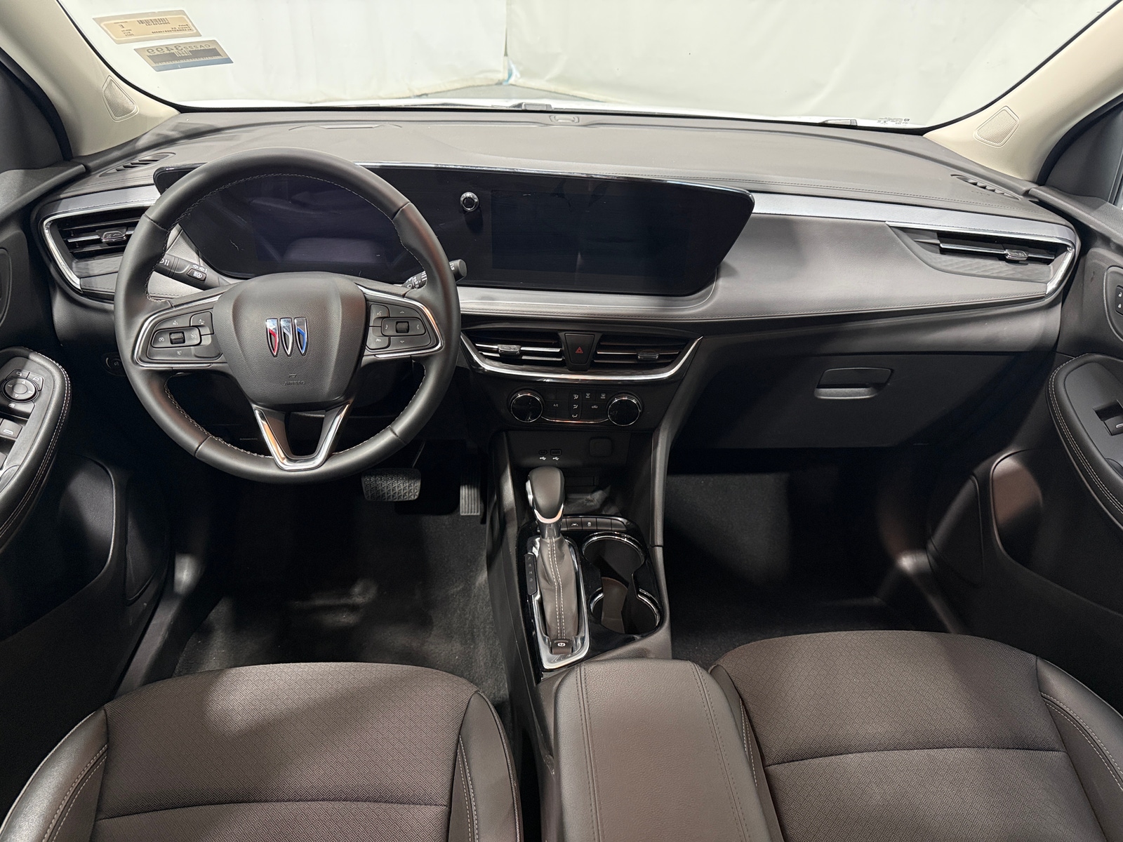Thumbnail: 2025 Buick Encore GX - 3