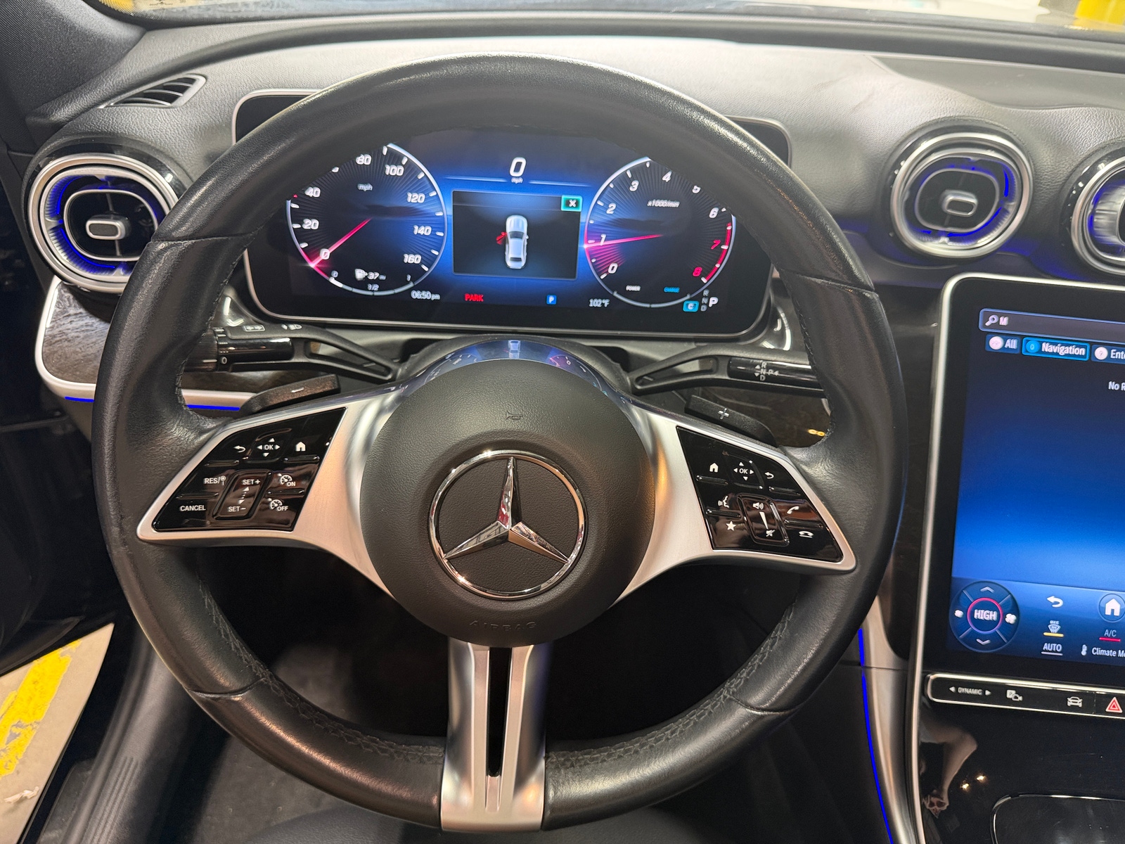 Thumbnail: 2023 Mercedes-Benz C-Class - 4