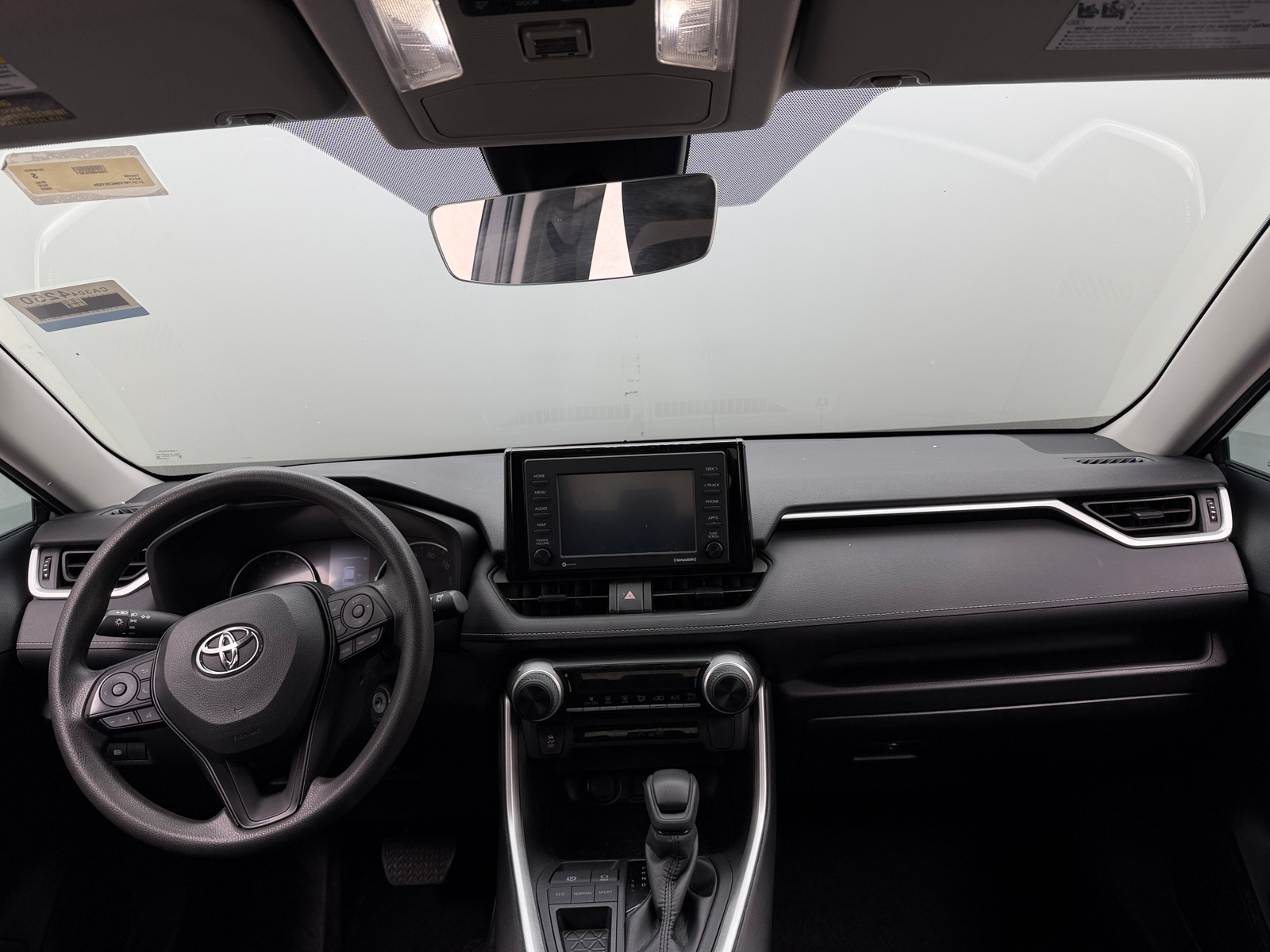 Thumbnail: 2022 Toyota RAV4 - 3