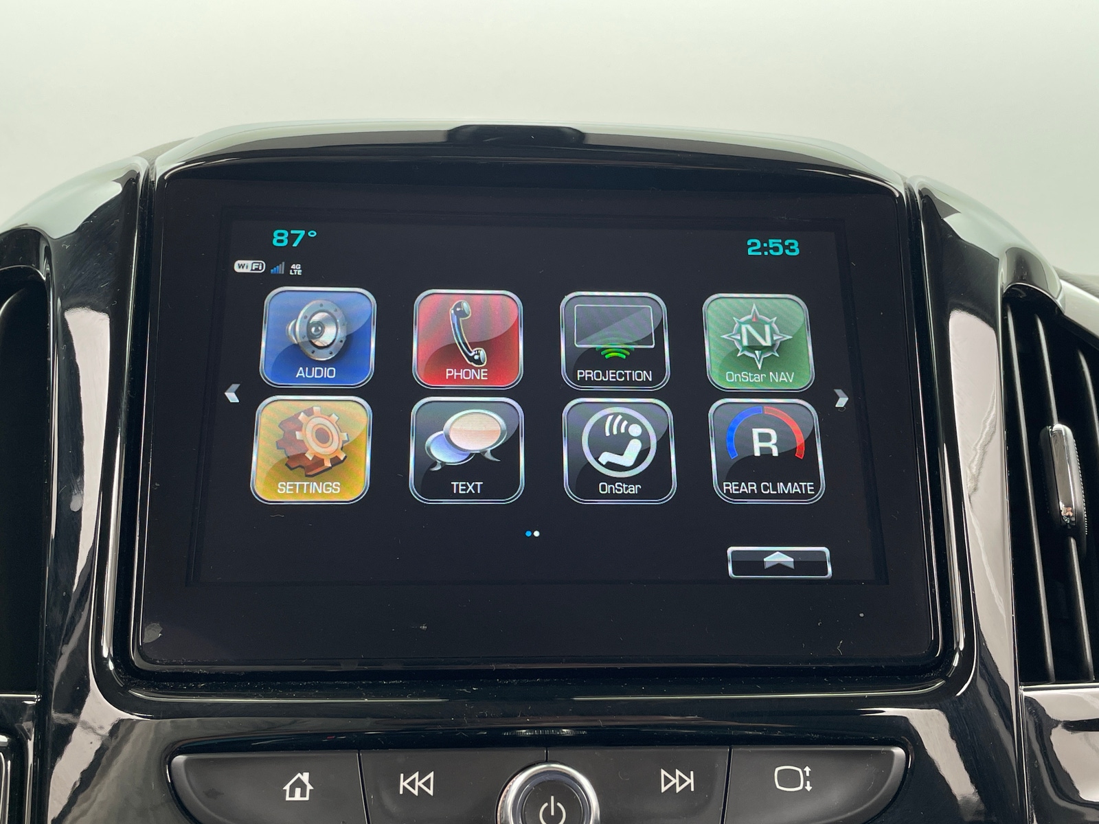 Thumbnail: 2019 Chevrolet Traverse - 4