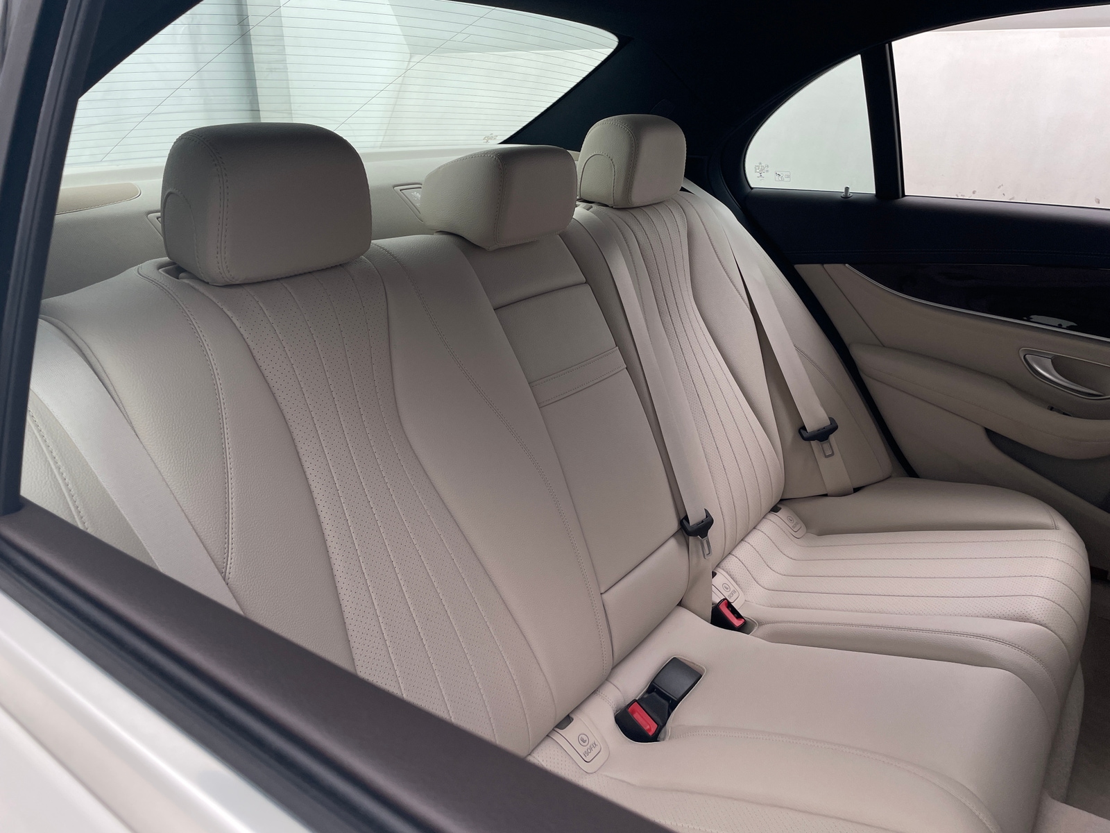 Thumbnail: 2017 Mercedes-Benz E-Class - 5