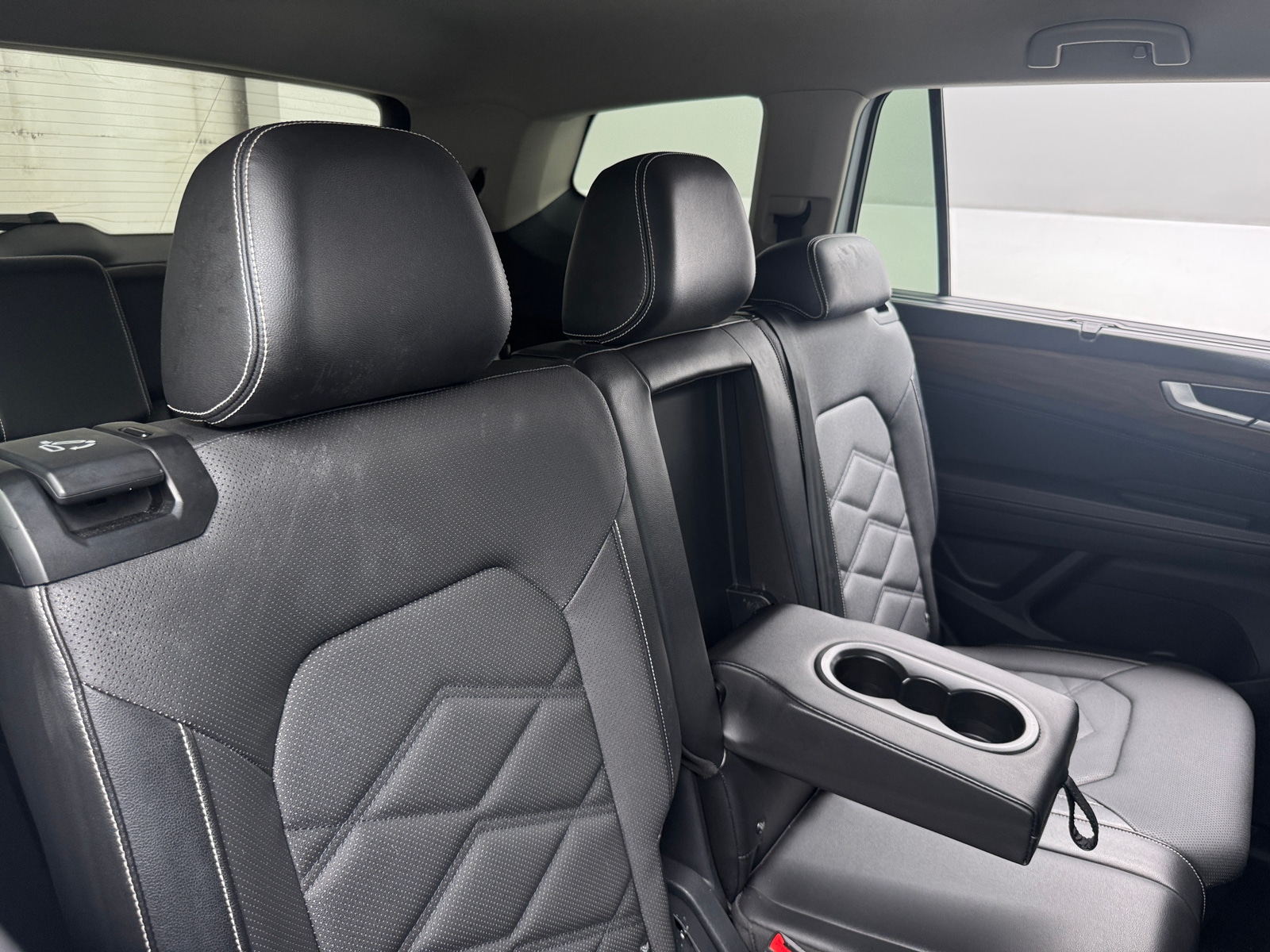Thumbnail: 2024 Volkswagen Atlas - 6