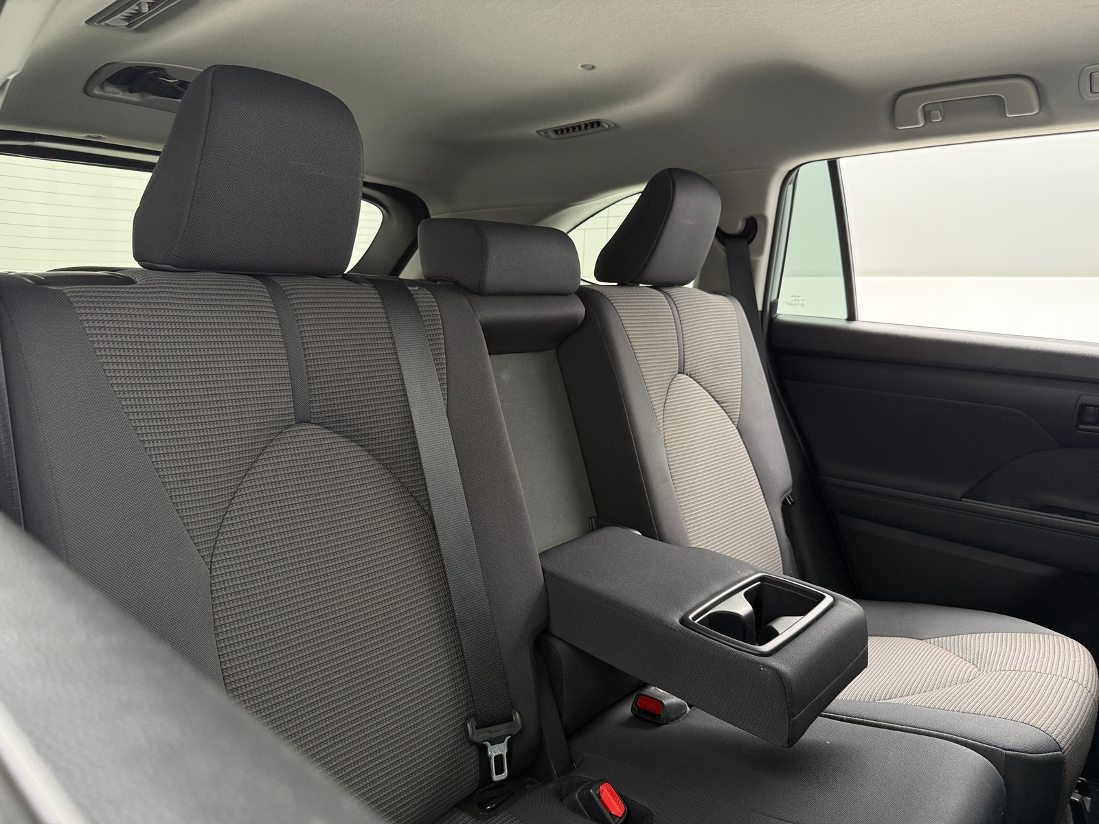 Thumbnail: 2025 Toyota Highlander - 6