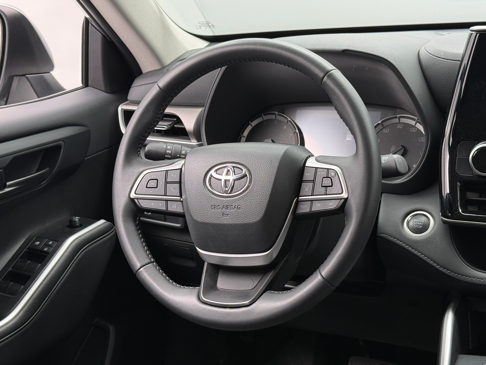Thumbnail: 2025 Toyota Highlander - 5