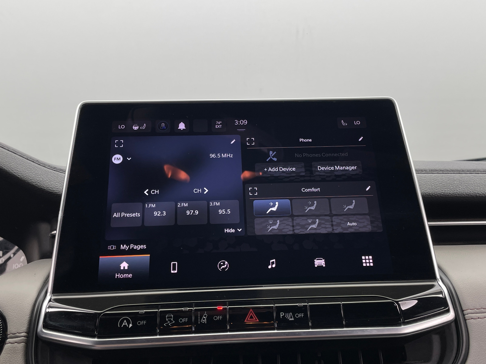 Thumbnail: 2023 Jeep Compass - 3