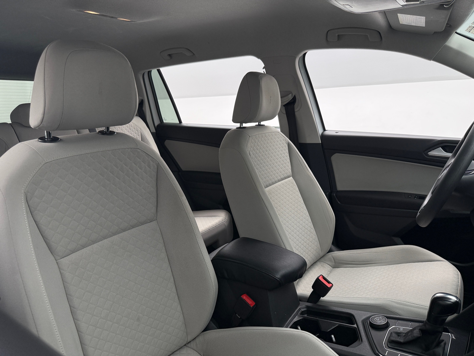Thumbnail: 2019 Volkswagen Tiguan - 2