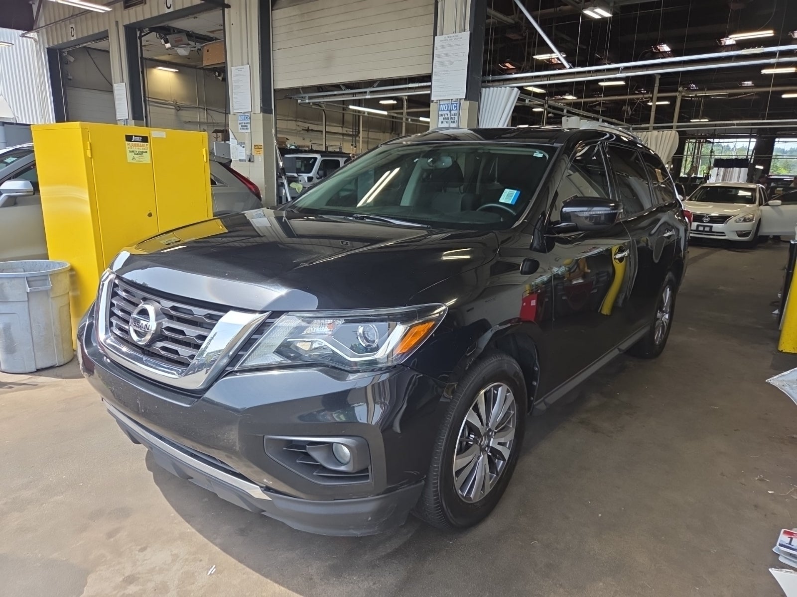 2019 Nissan Pathfinder SV