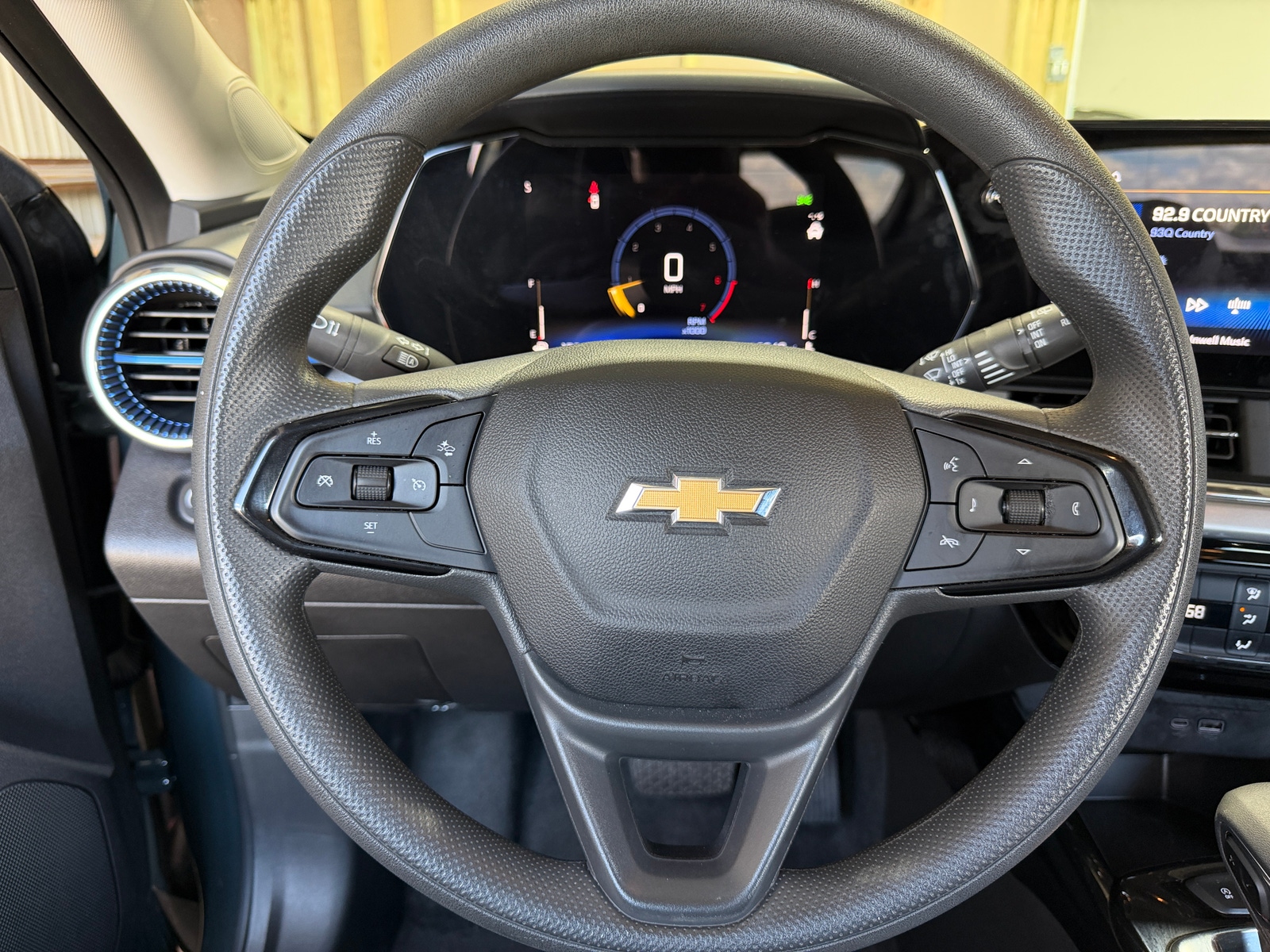 Thumbnail: 2025 Chevrolet Trax - 5