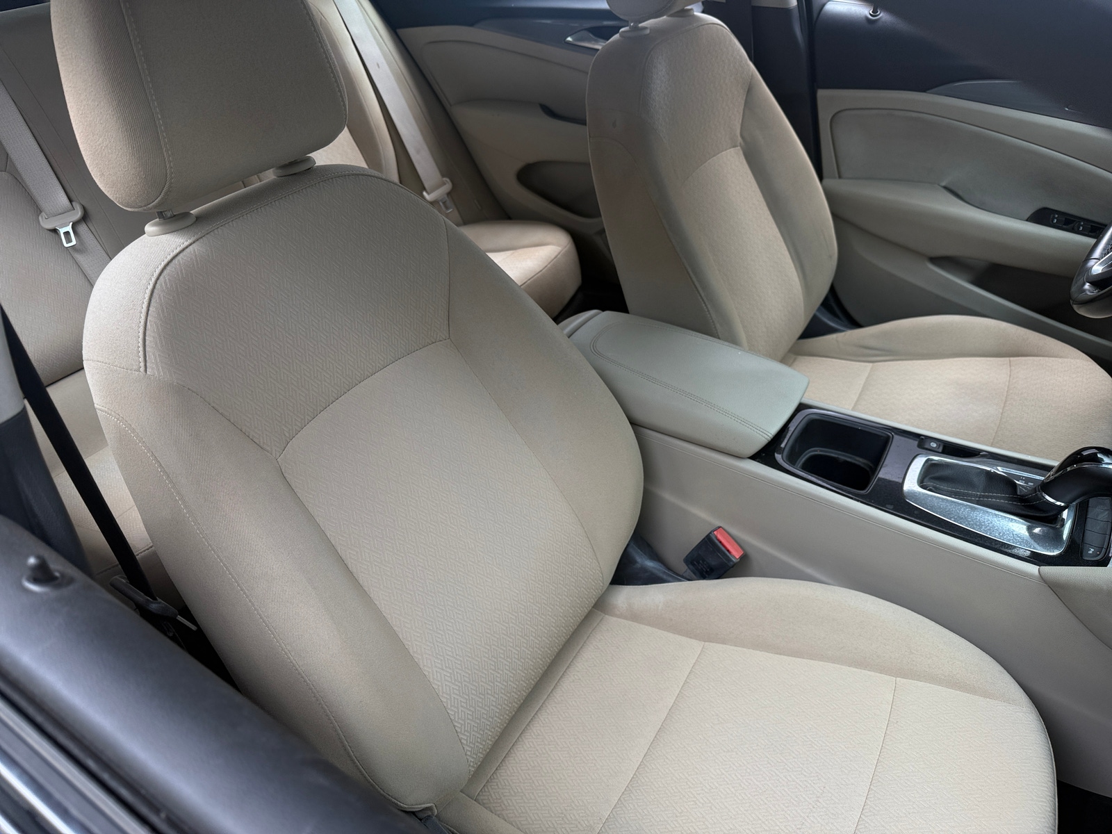 Thumbnail: 2018 Buick Regal - 2