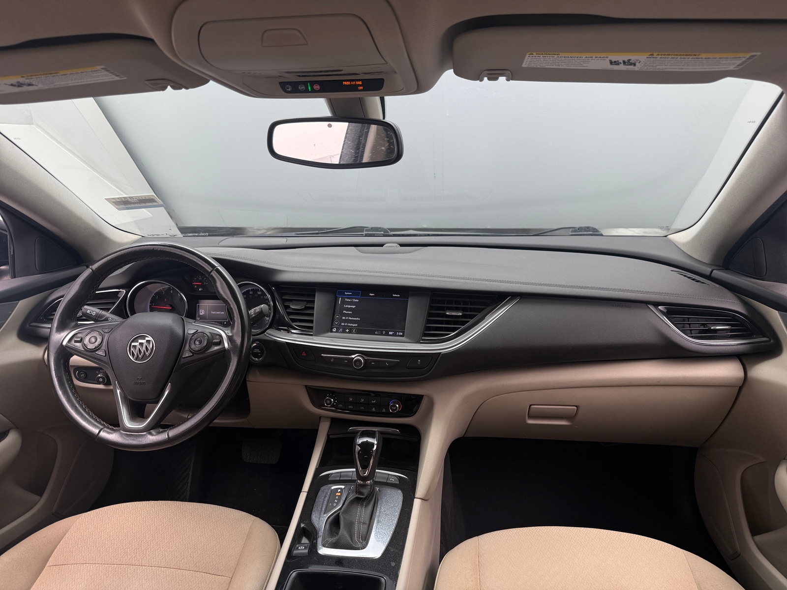 Thumbnail: 2018 Buick Regal - 3