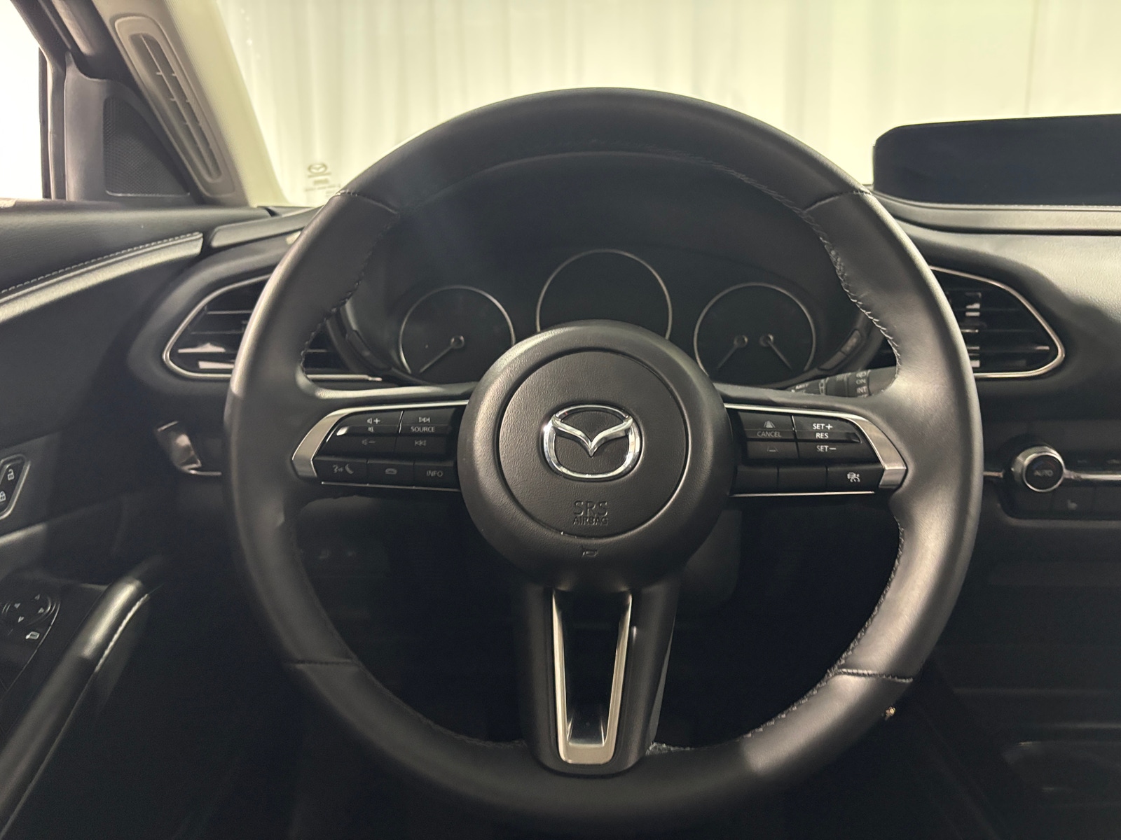 Thumbnail: 2025 Mazda CX-30 - 4