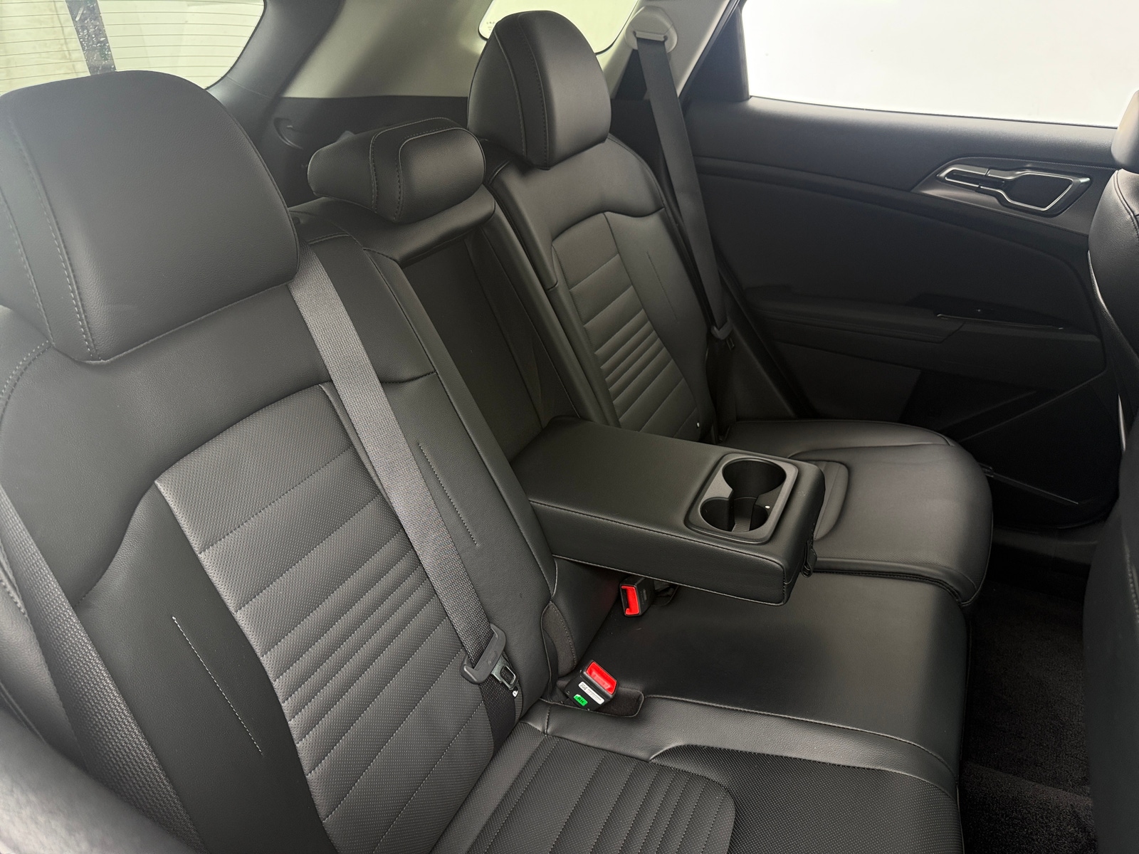 Thumbnail: 2025 Kia Sportage - 5