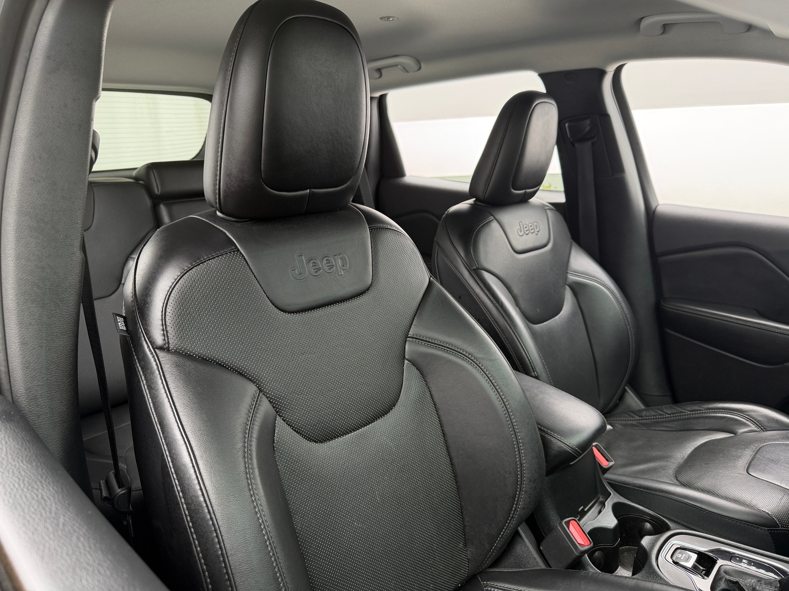 Thumbnail: 2019 Jeep Cherokee - 2