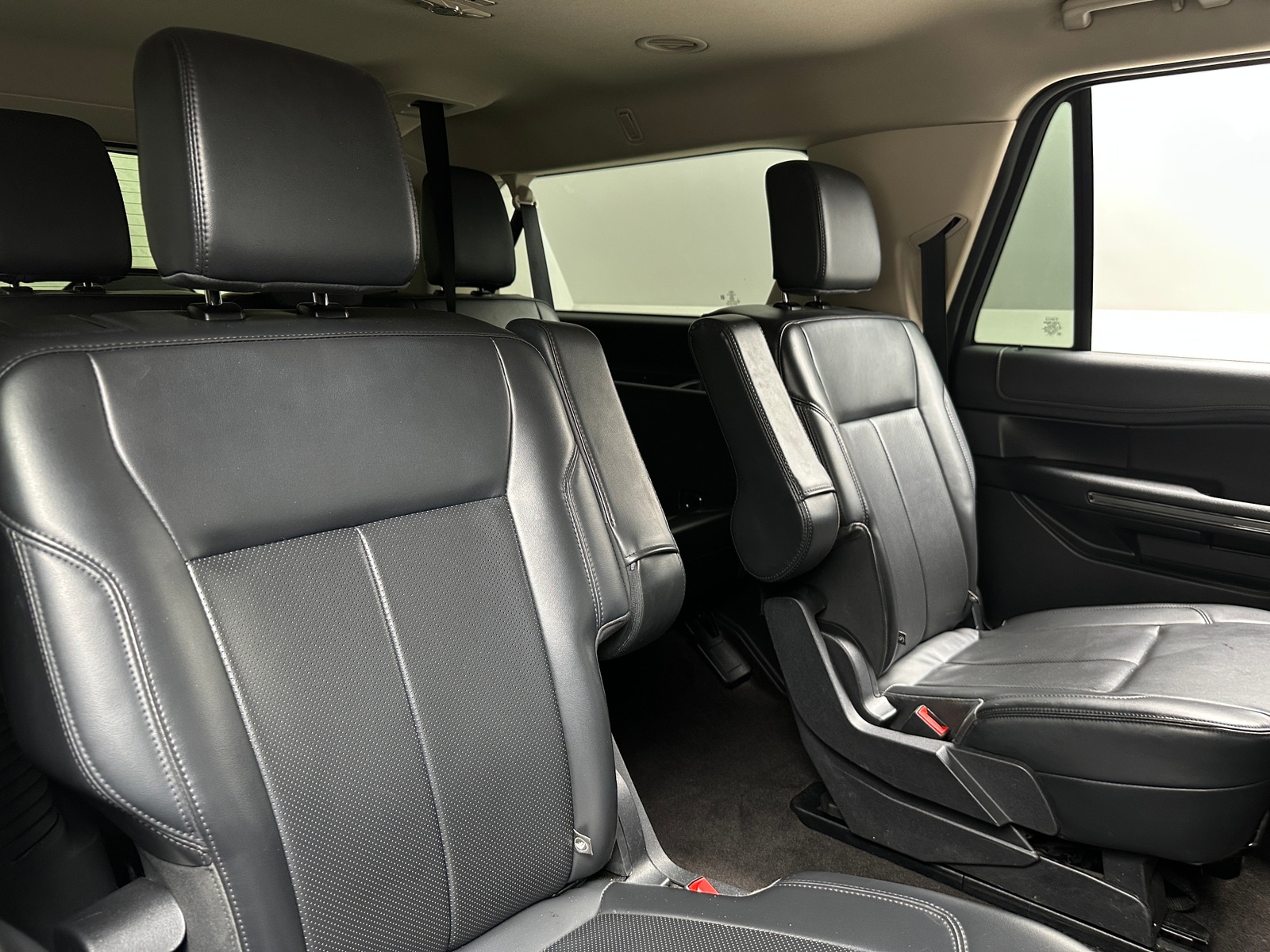 Thumbnail: 2022 Ford Expedition MAX - 6