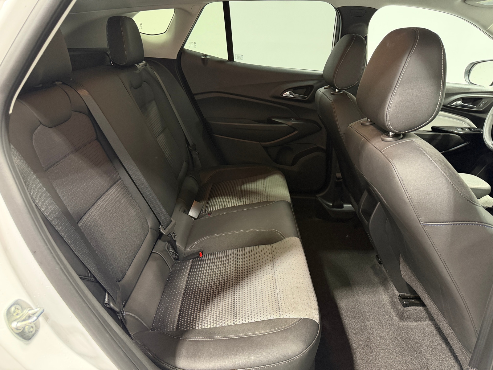 Thumbnail: 2025 Chevrolet Trax - 6