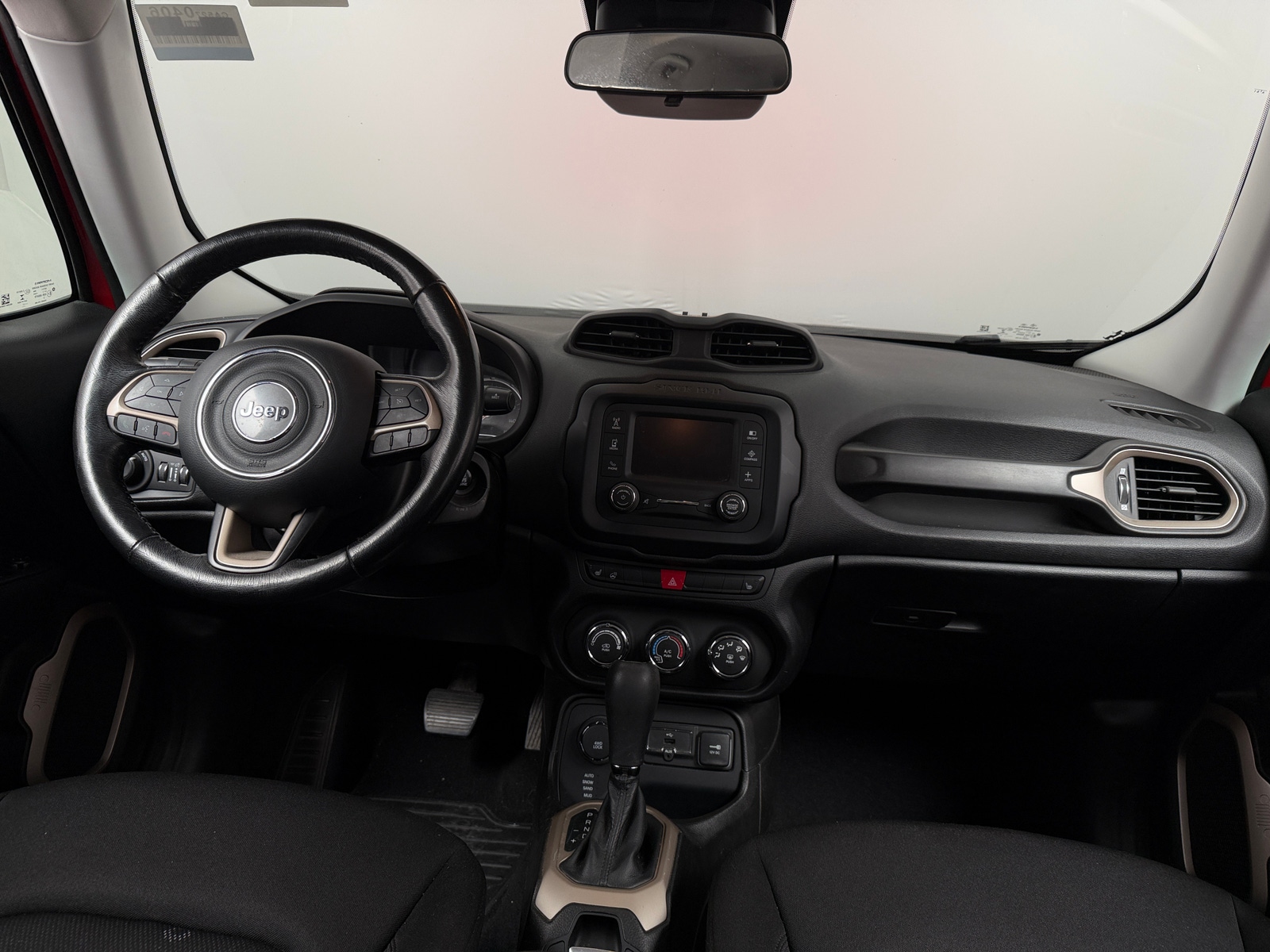 Thumbnail: 2017 Jeep Renegade - 3