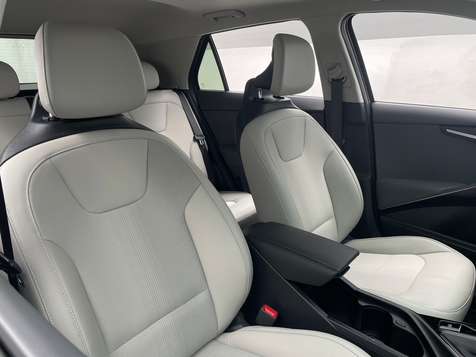Thumbnail: 2024 Kia Niro - 2