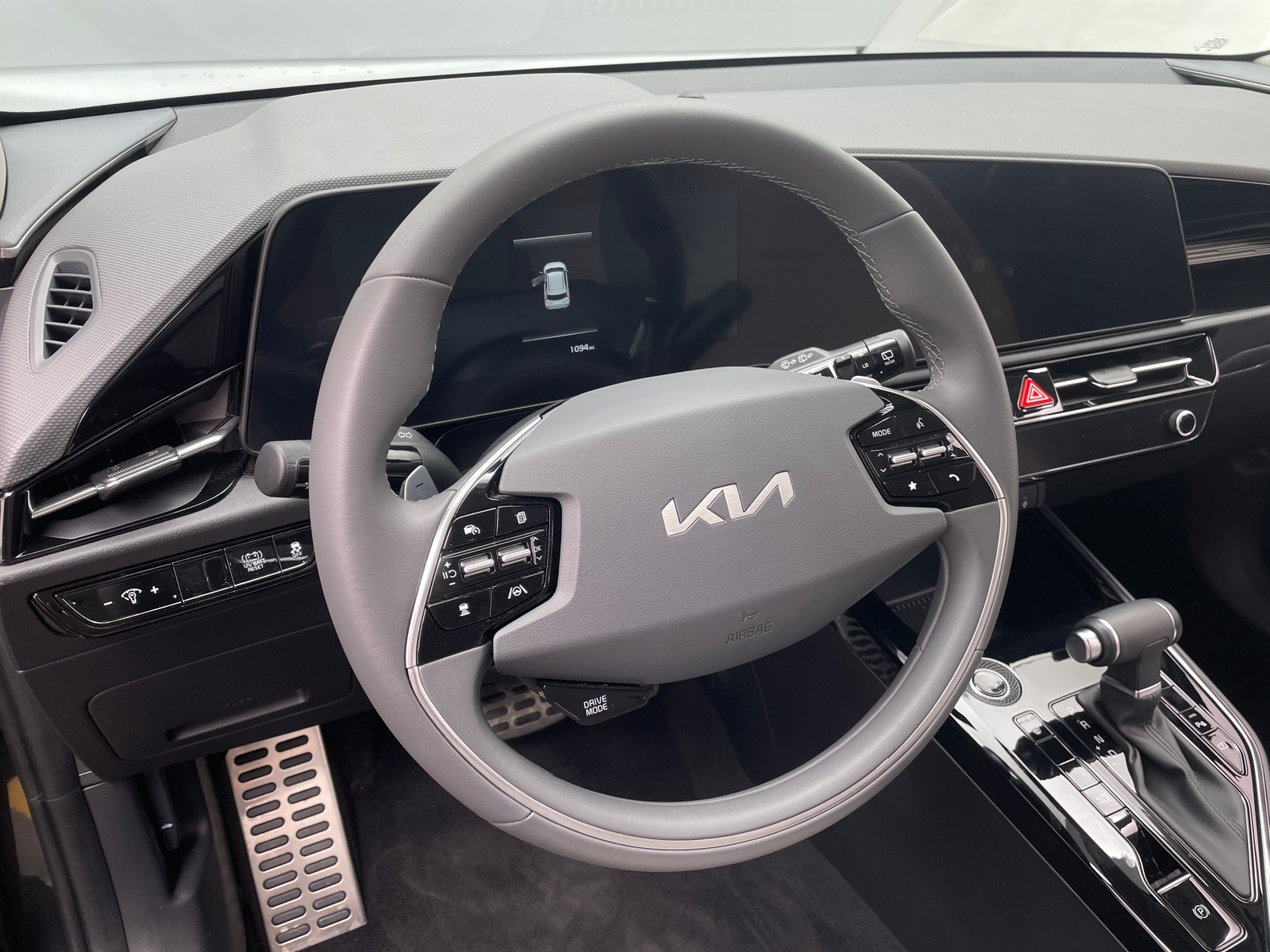 Thumbnail: 2024 Kia Niro - 5