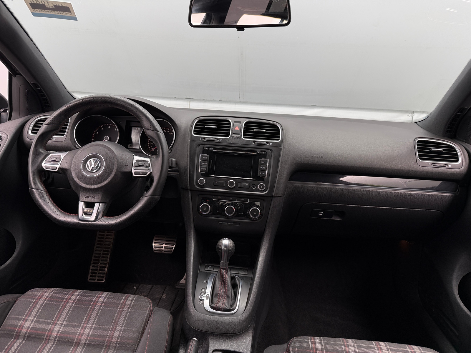 Thumbnail: 2013 Volkswagen Golf - 3