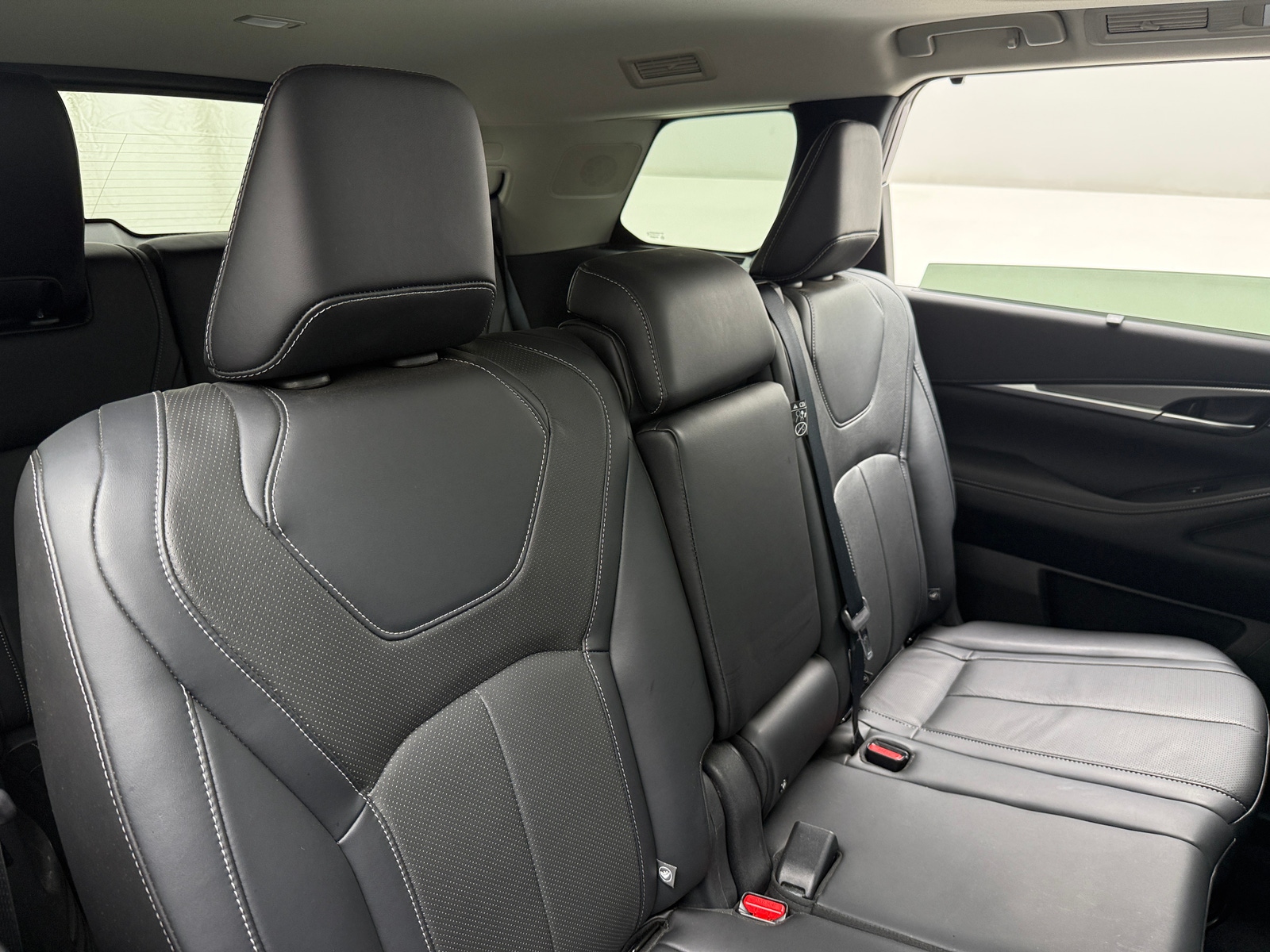 Thumbnail: 2023 INFINITI QX60 - 5