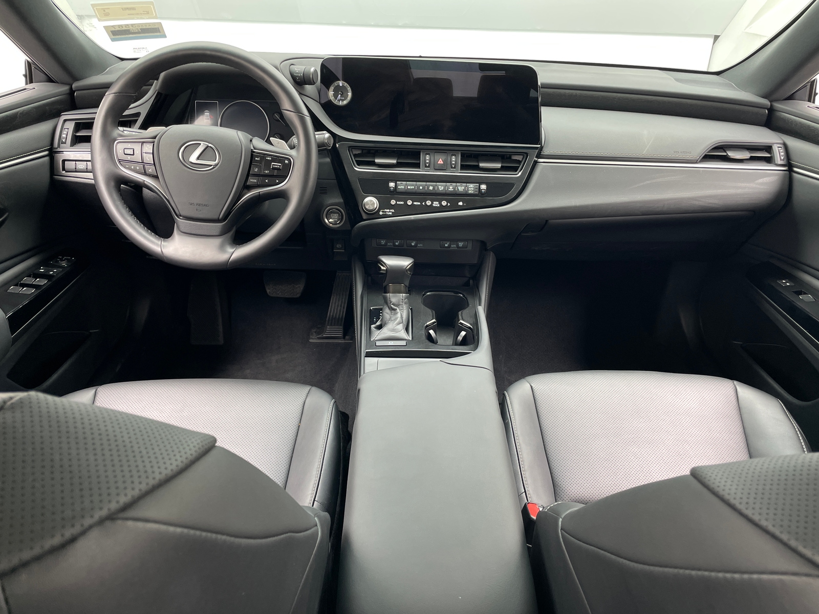 Thumbnail: 2025 Lexus ES - 2