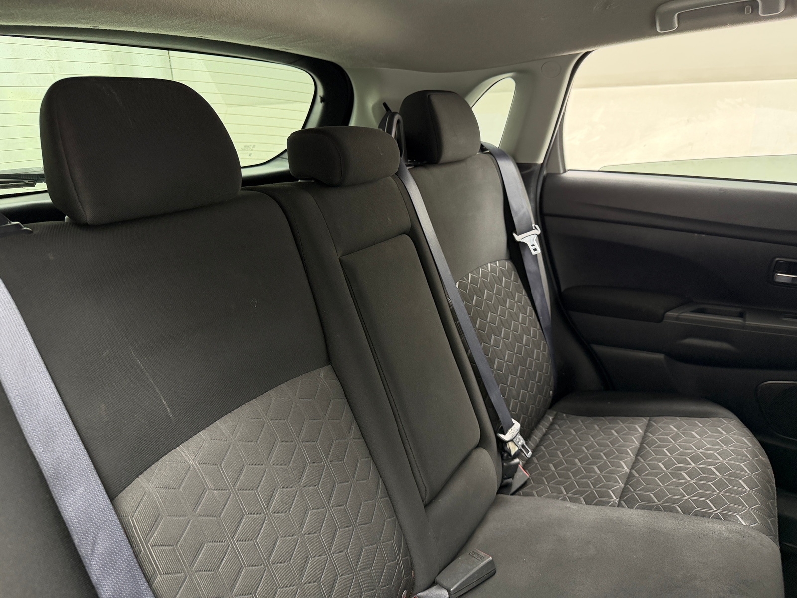 Thumbnail: 2021 Mitsubishi Outlander Sport - 6
