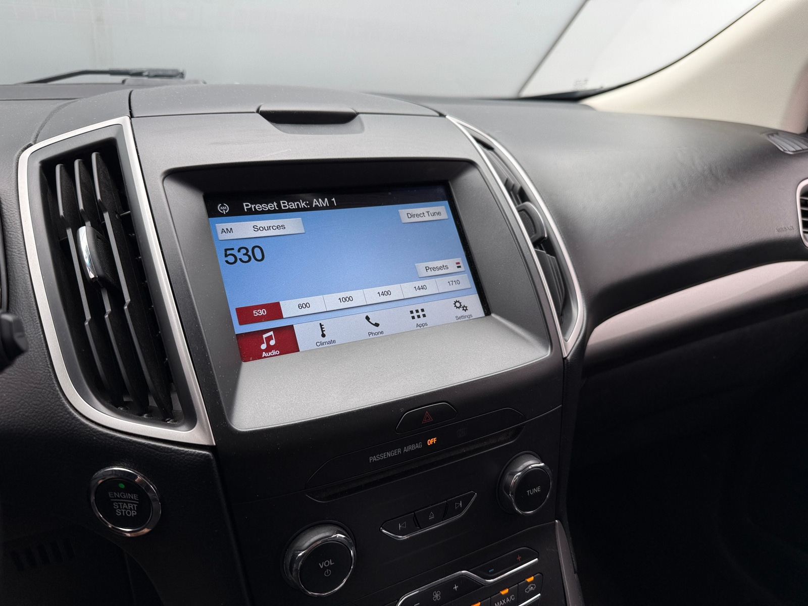 Thumbnail: 2016 Ford Edge - 4