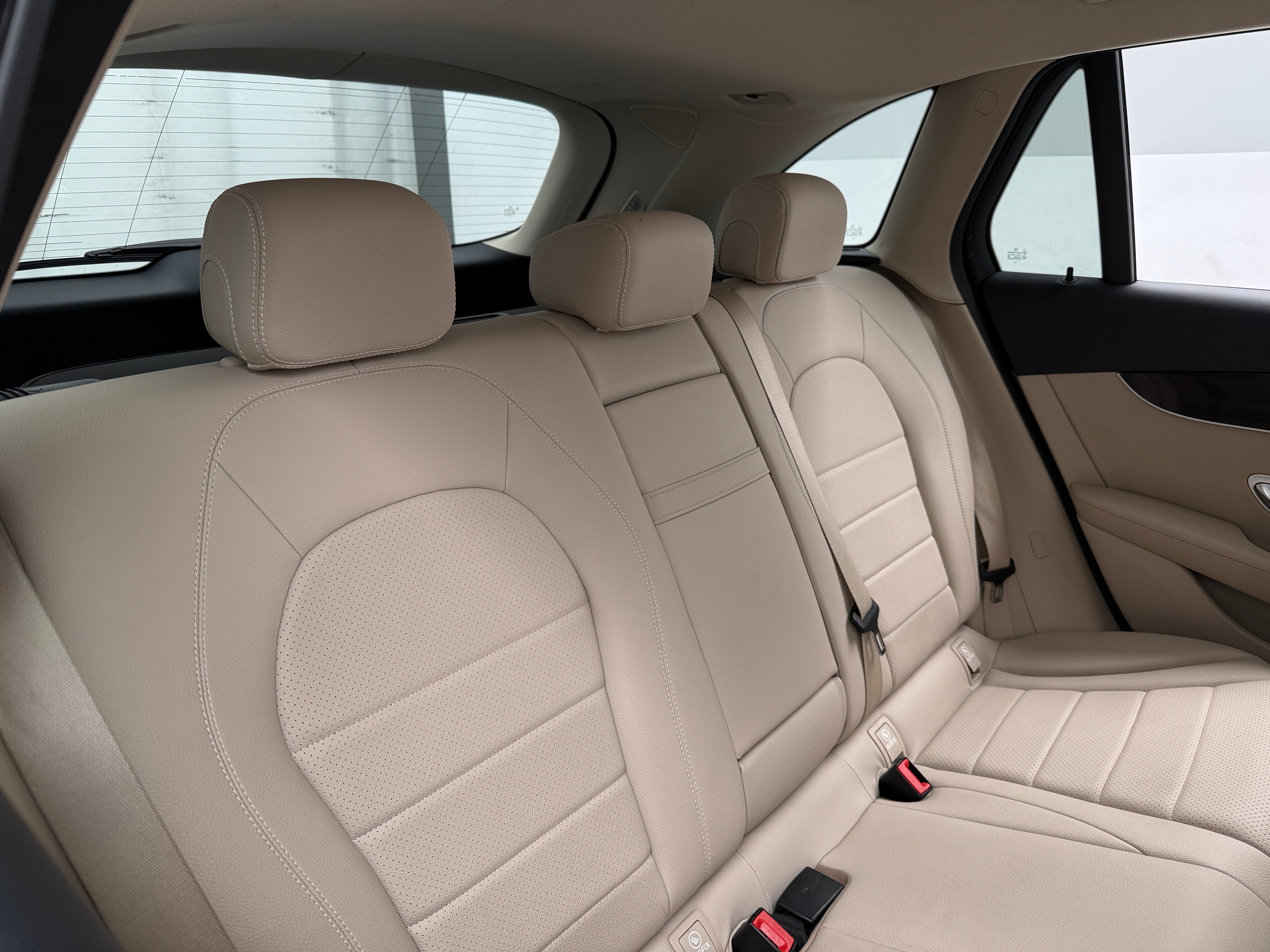 2019 Mercedes-Benz GLC GLC300 - Photo 4