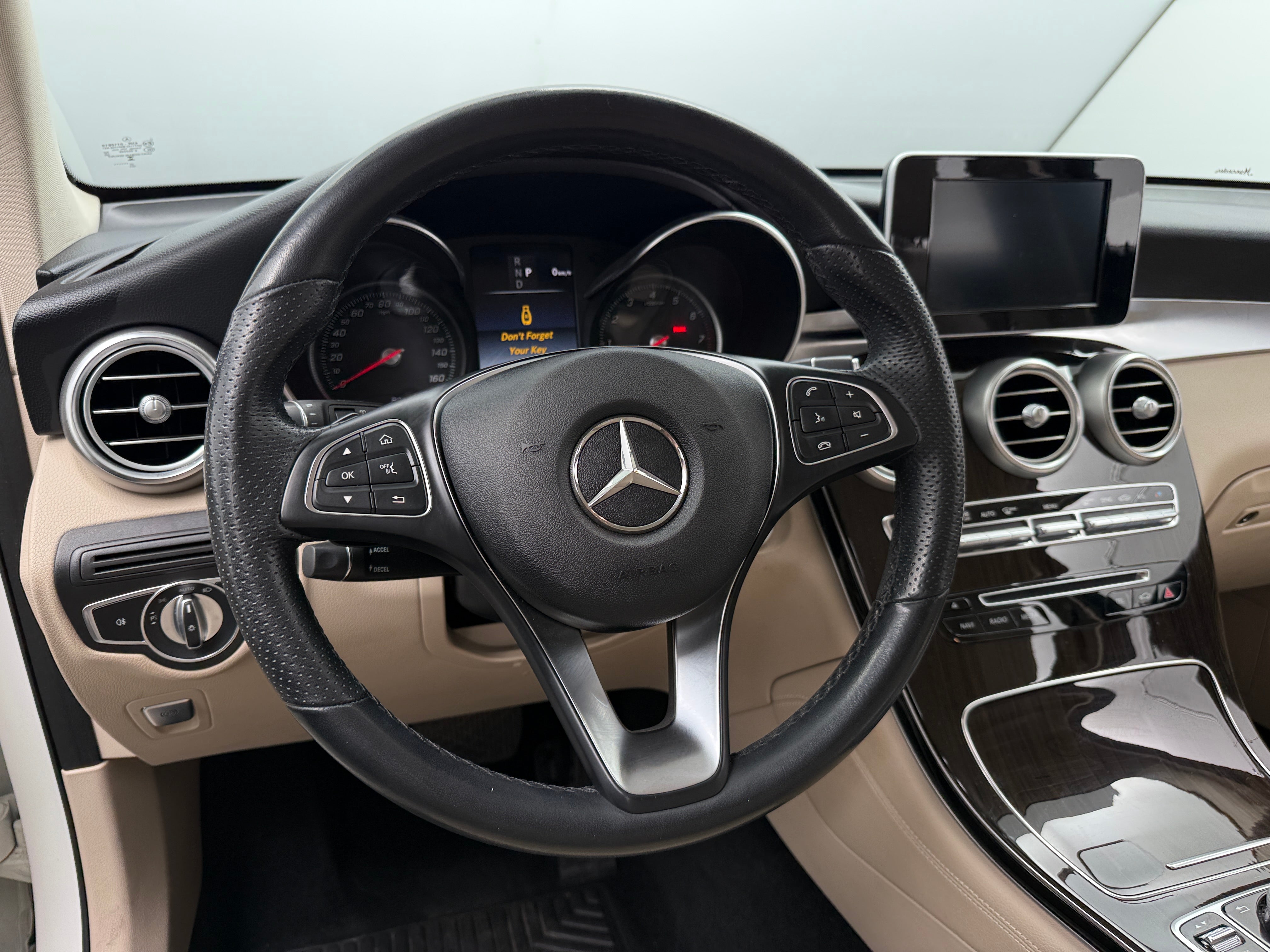2019 Mercedes-Benz GLC GLC300 - Photo 9