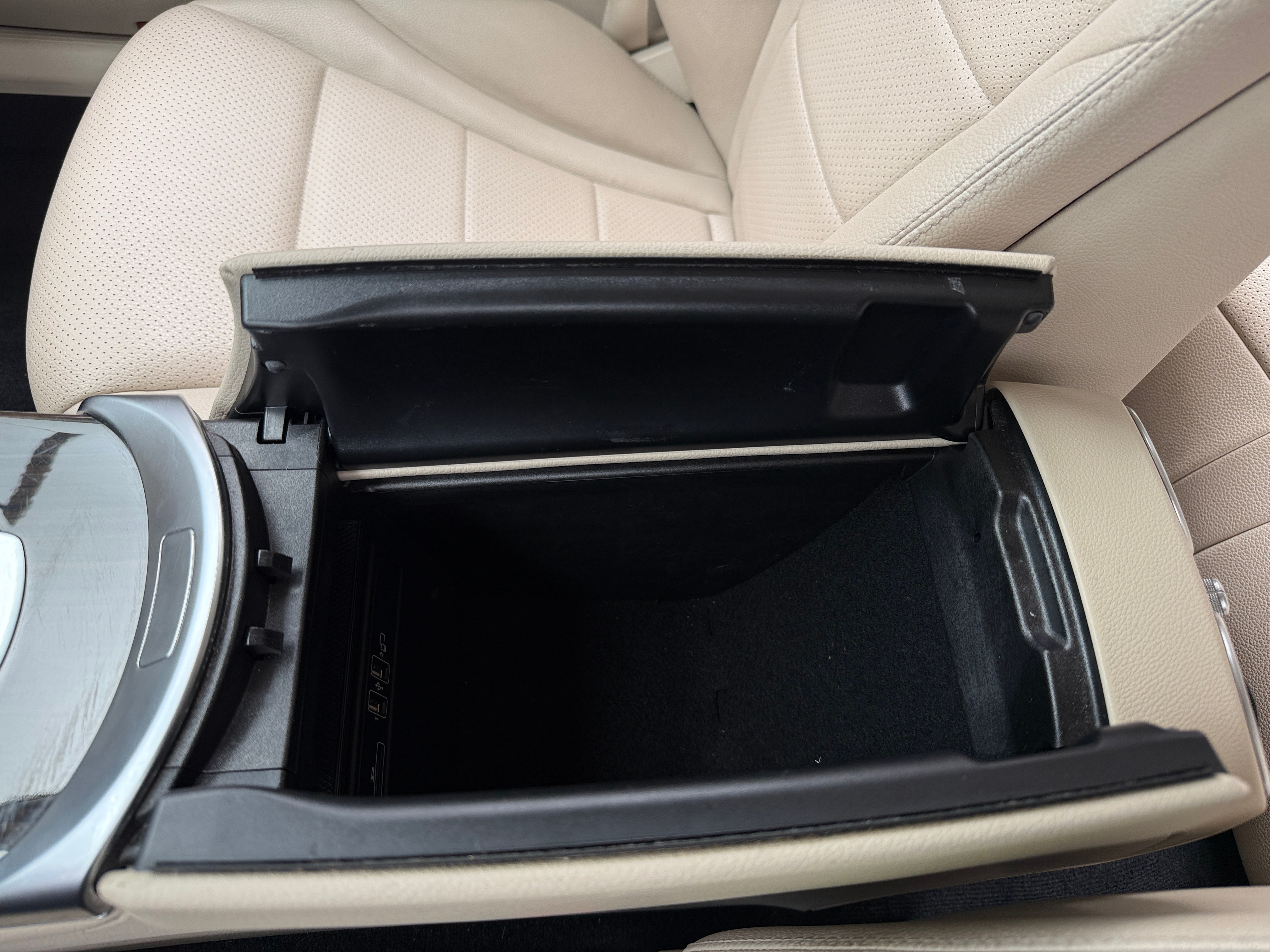 2019 Mercedes-Benz GLC GLC300 - Photo 13