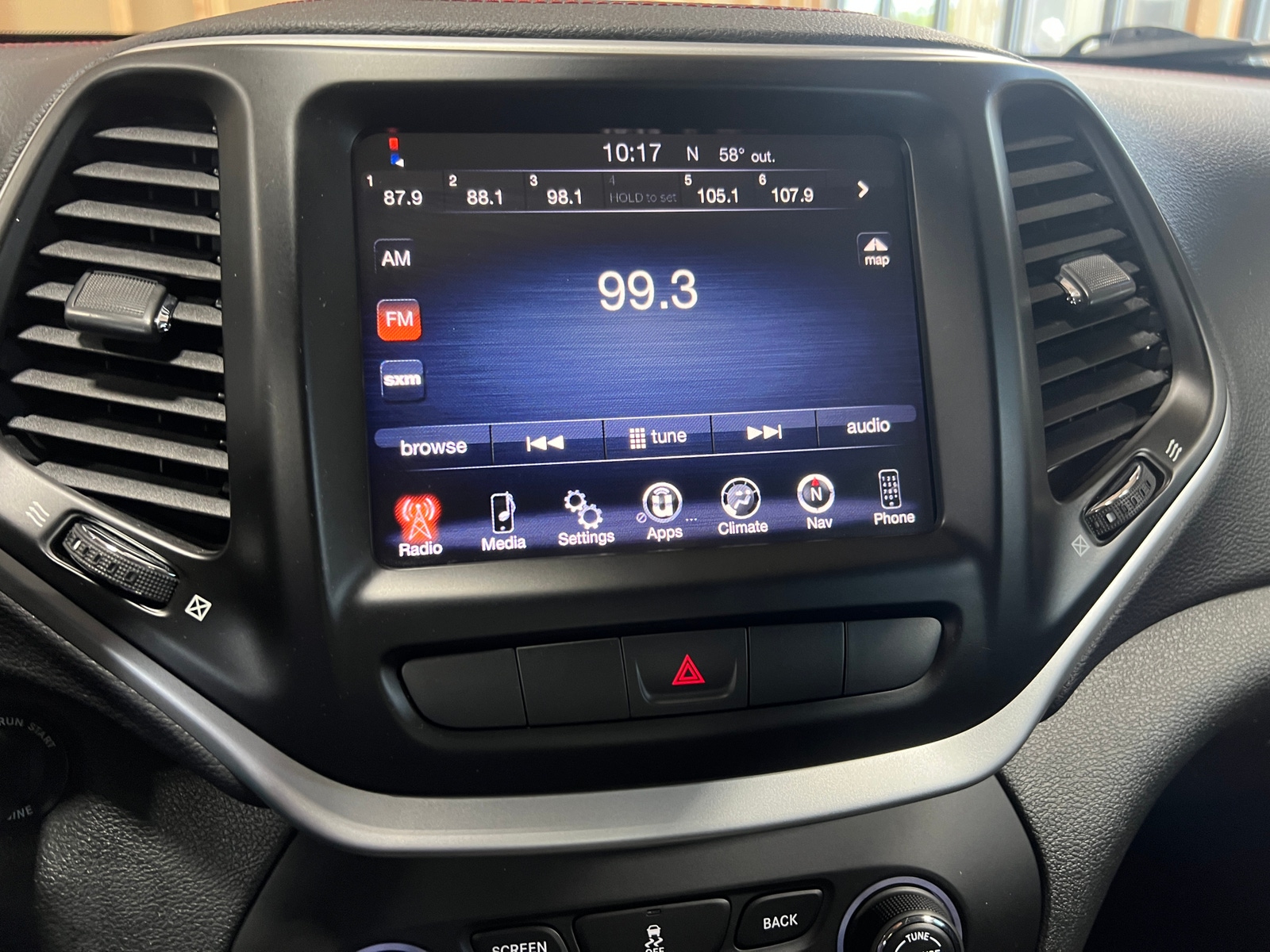 Thumbnail: 2015 Jeep Cherokee - 4