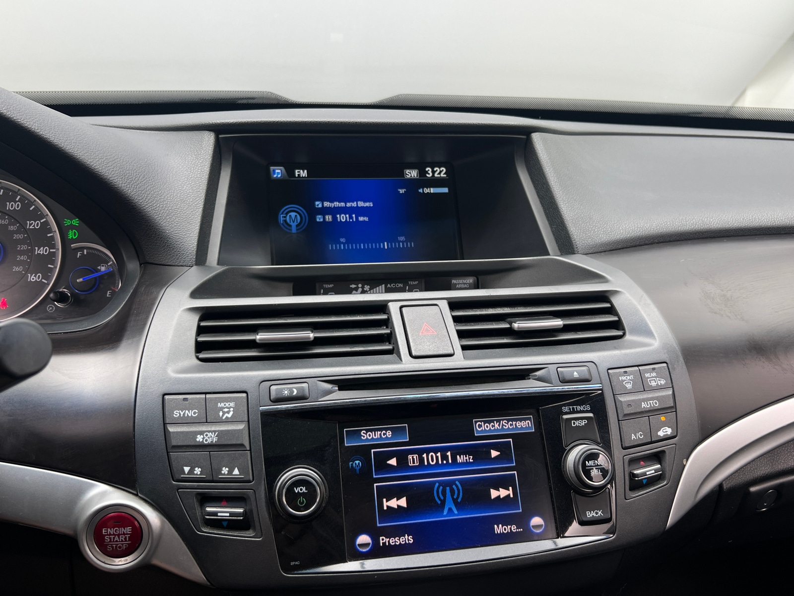 Thumbnail: 2013 Honda Crosstour - 4