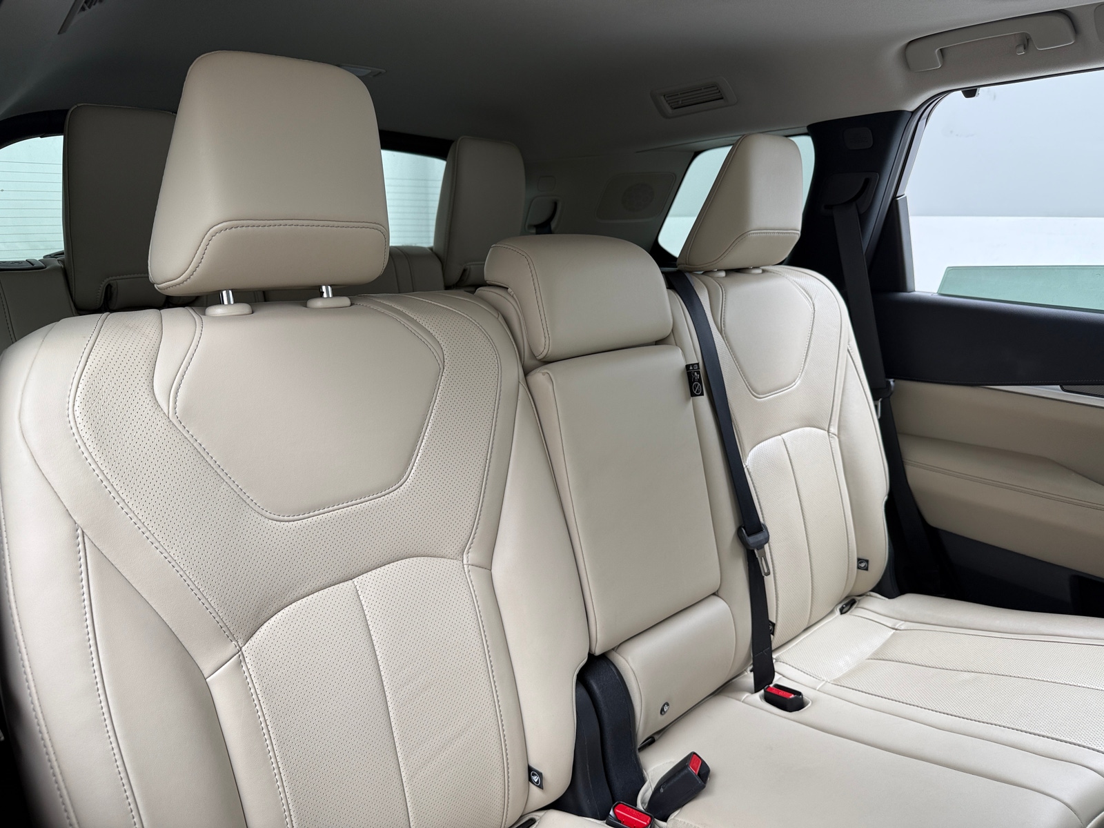 Thumbnail: 2023 INFINITI QX60 - 5