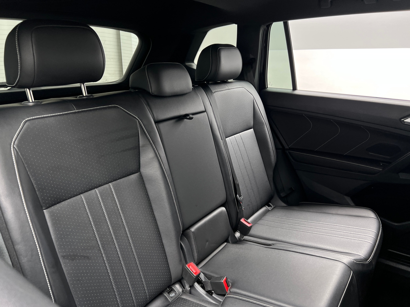 Thumbnail: 2024 Volkswagen Tiguan - 5