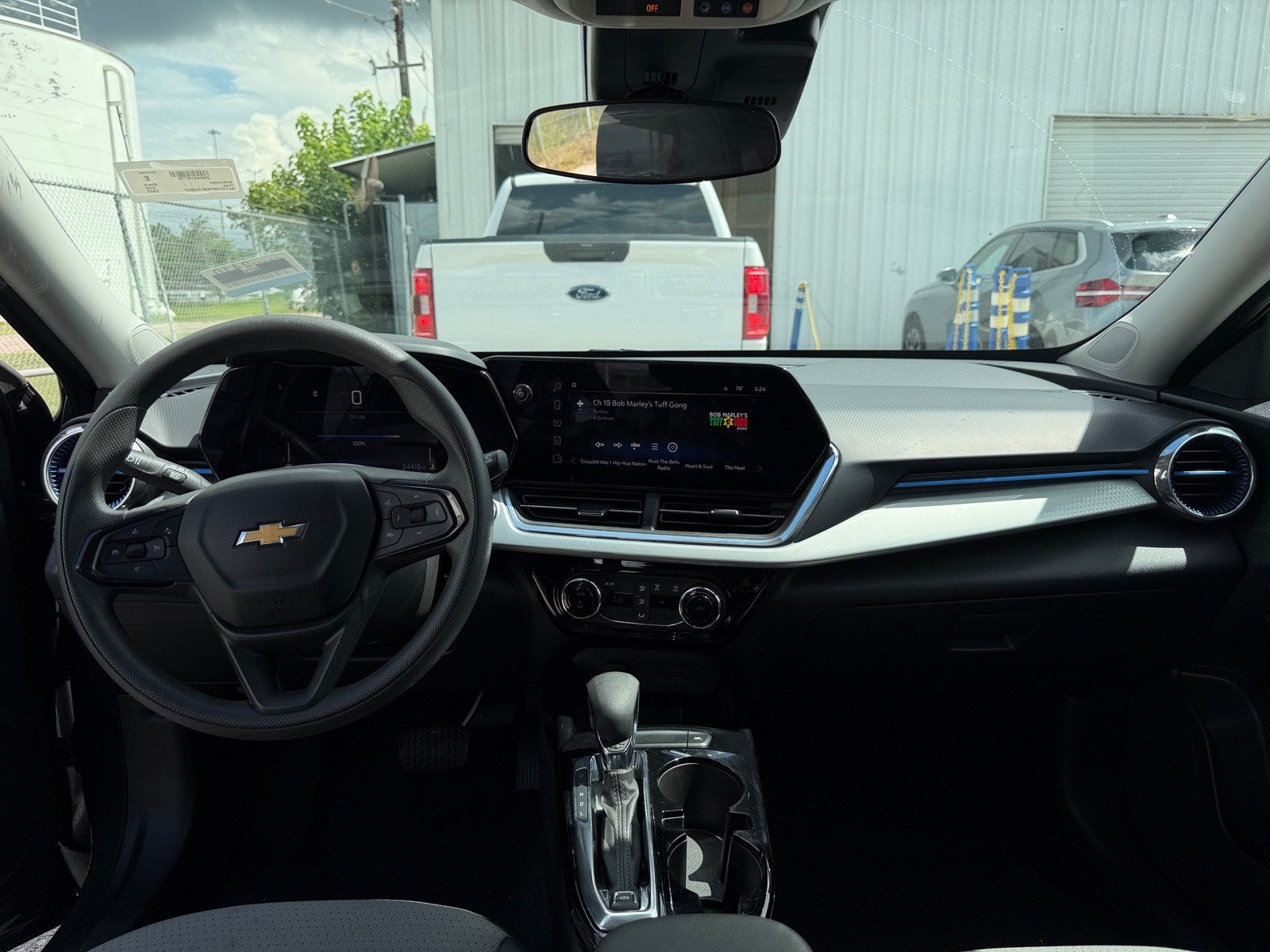 Thumbnail: 2025 Chevrolet Trax - 3
