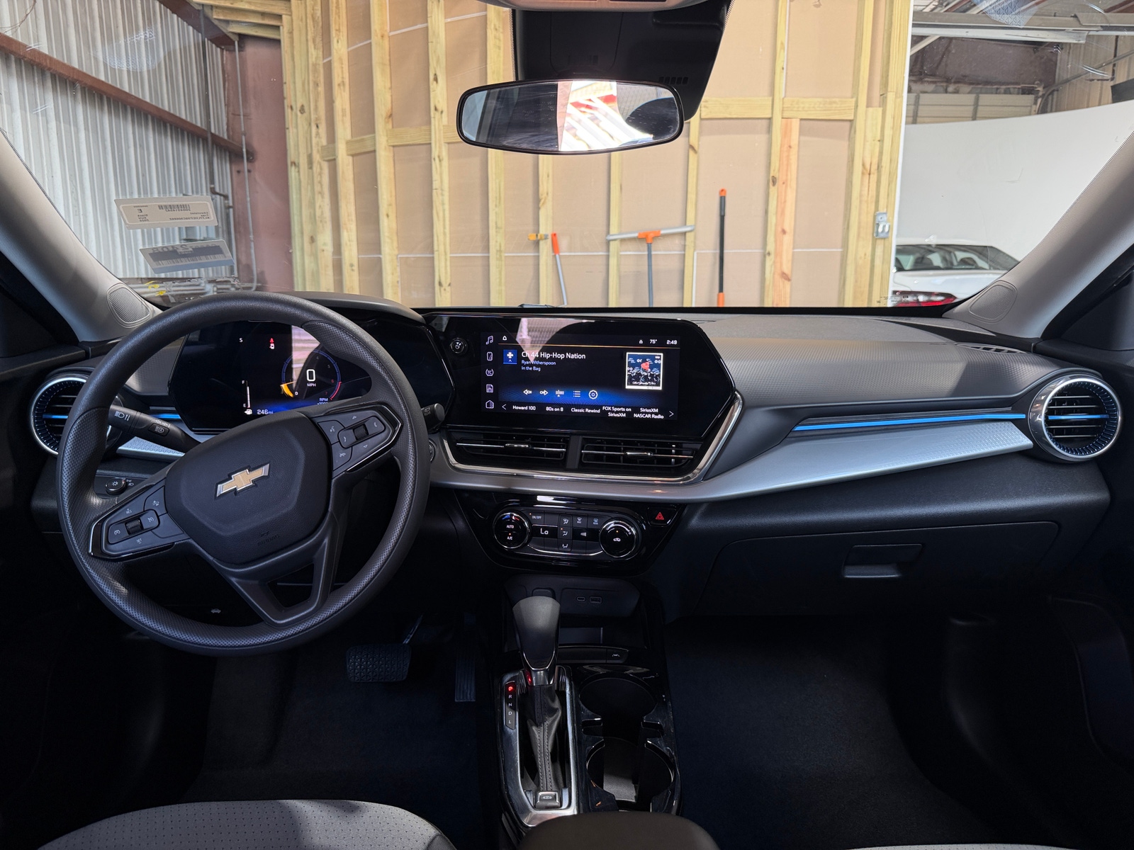 Thumbnail: 2025 Chevrolet Trax - 3