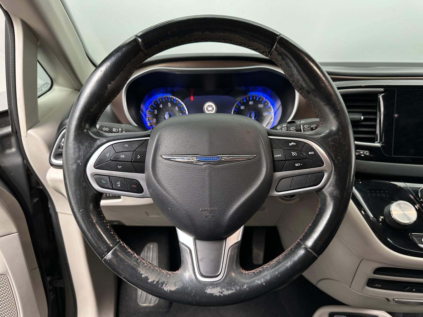 Thumbnail: 2018 Chrysler Pacifica - 4