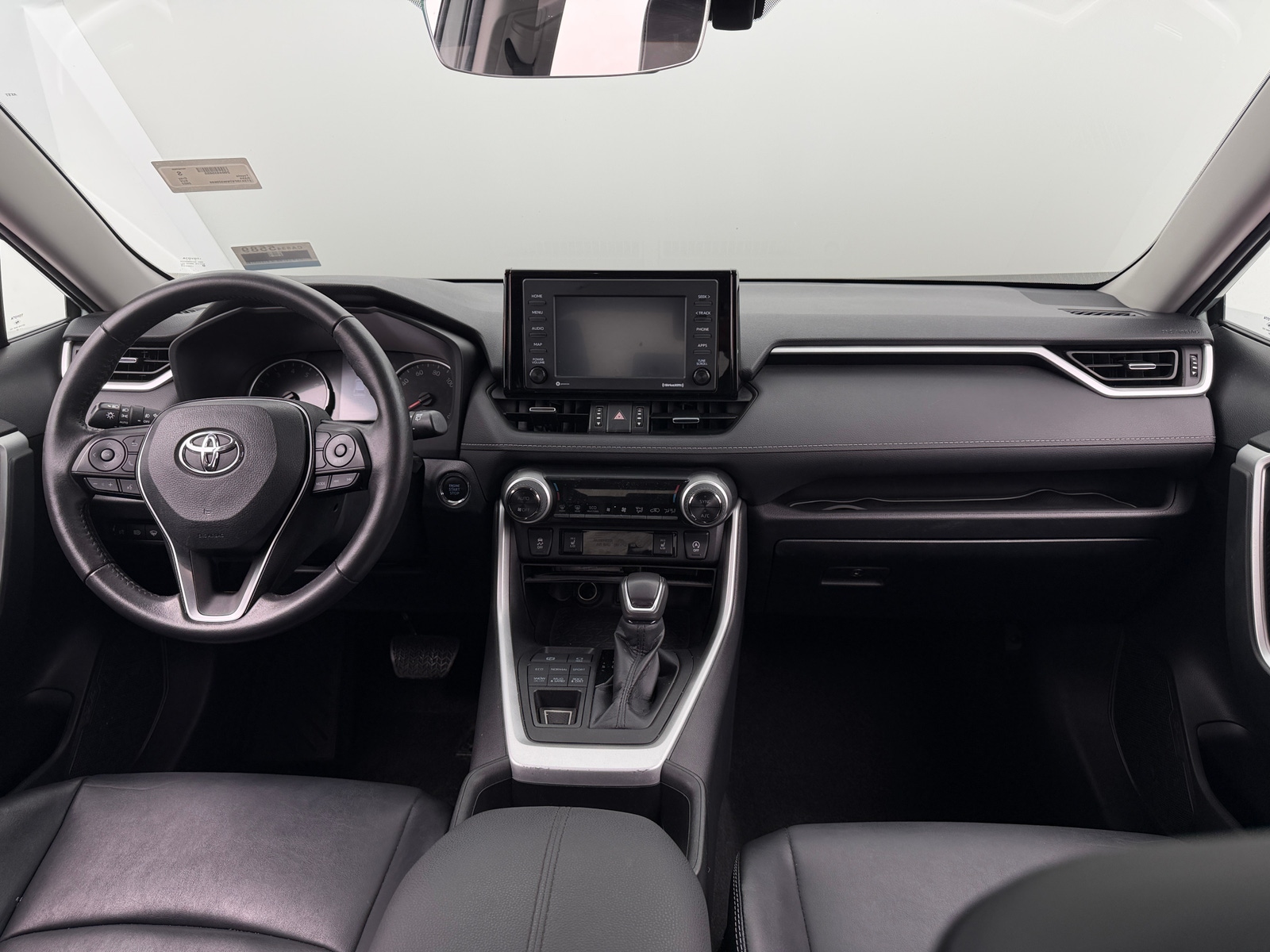 Thumbnail: 2022 Toyota RAV4 - 2